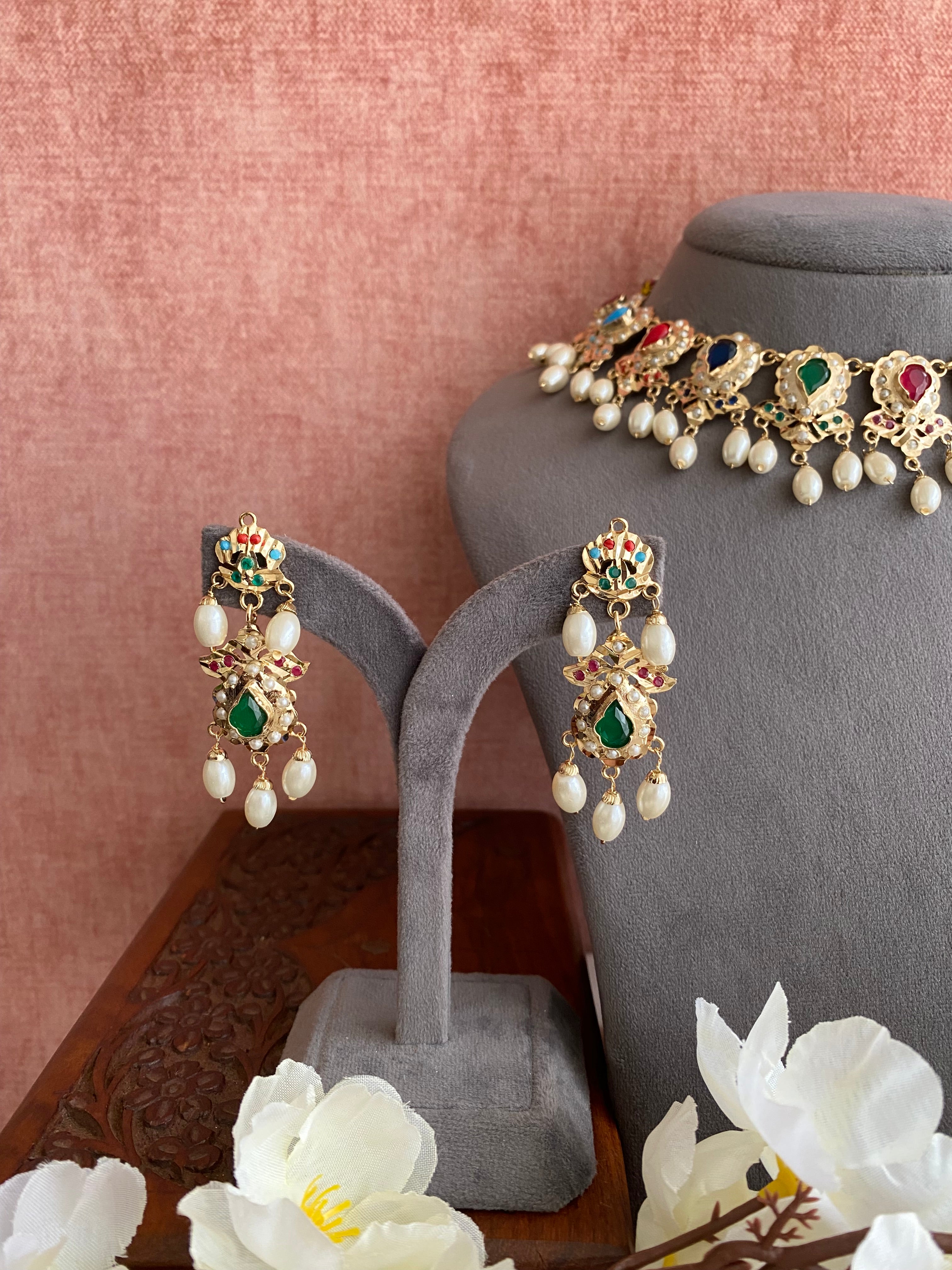 Amritsari Jadau Navrattan Necklaces set