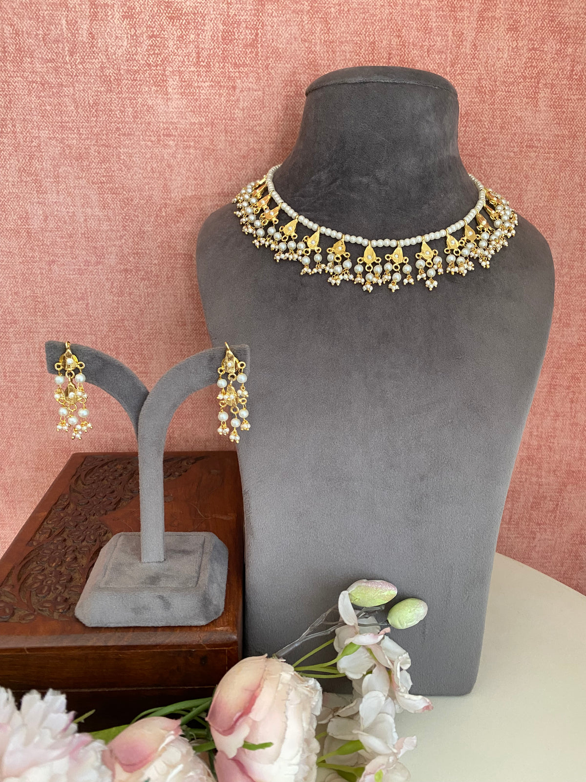 Amritsari Jadau Gold Plated Necklace set in Pearl