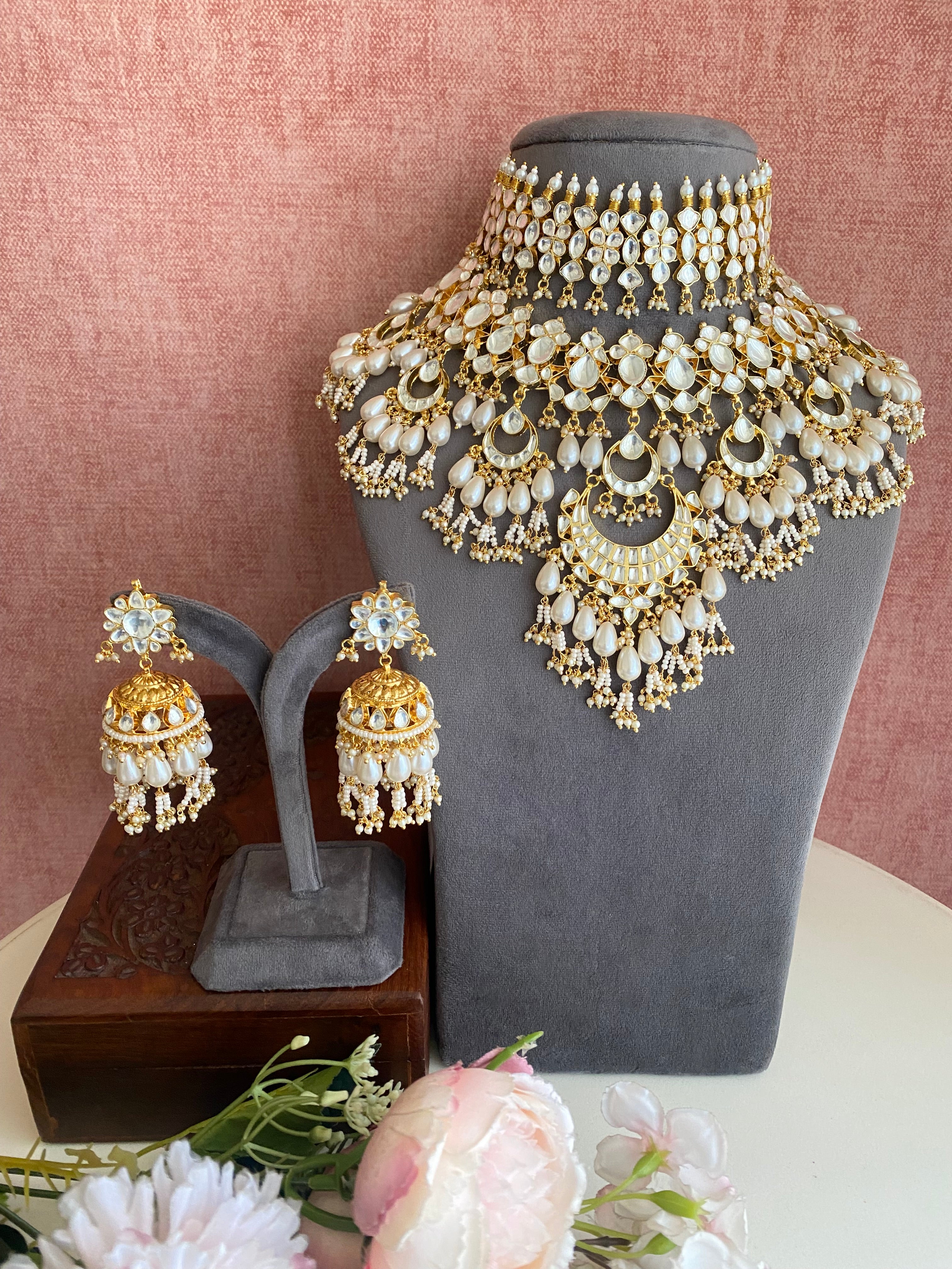 Gold plated Kundan Necklace Set