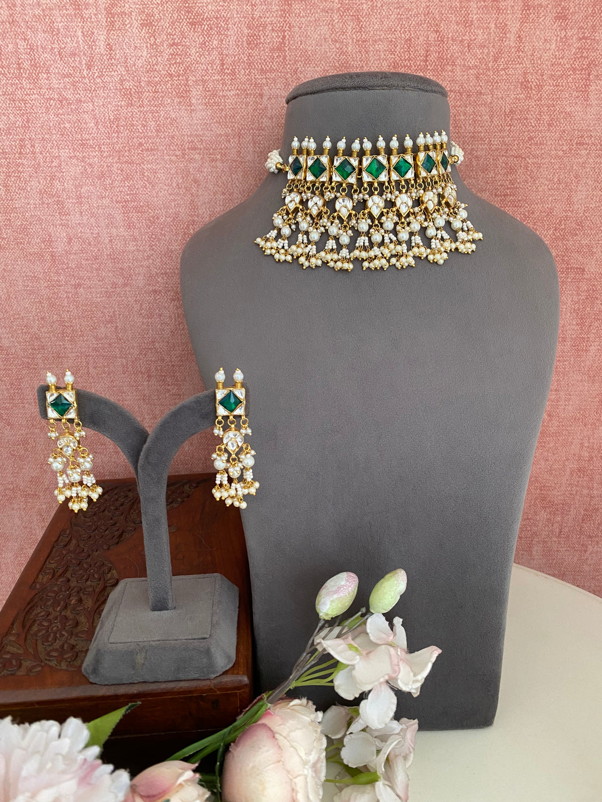 Gold plated kundan Choker Set