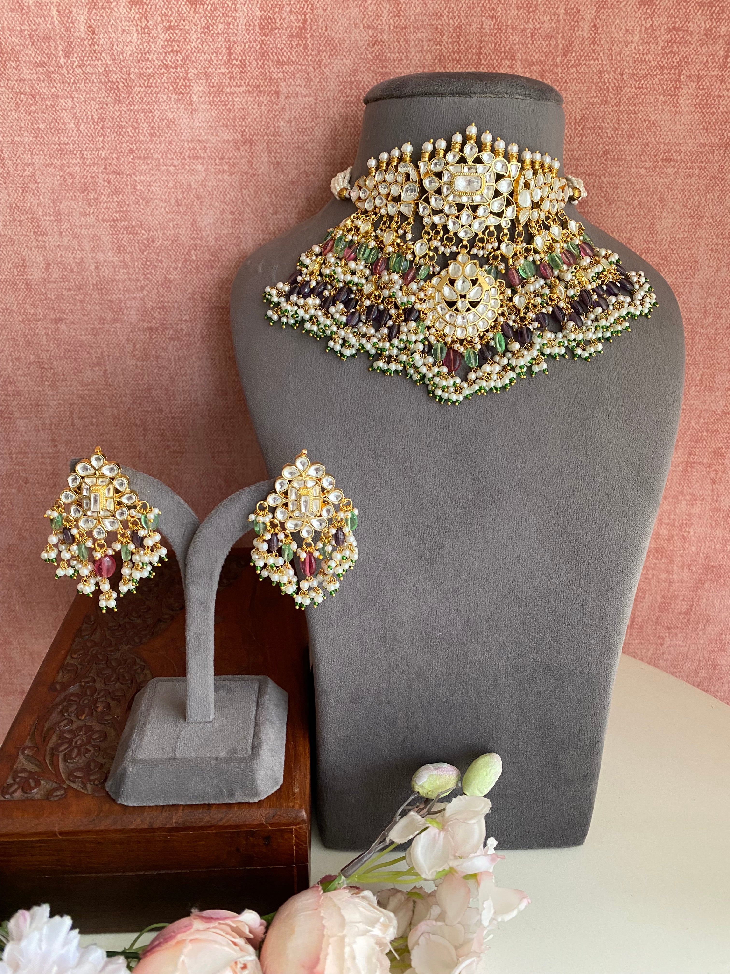 Gold plated Kundan Choker Set