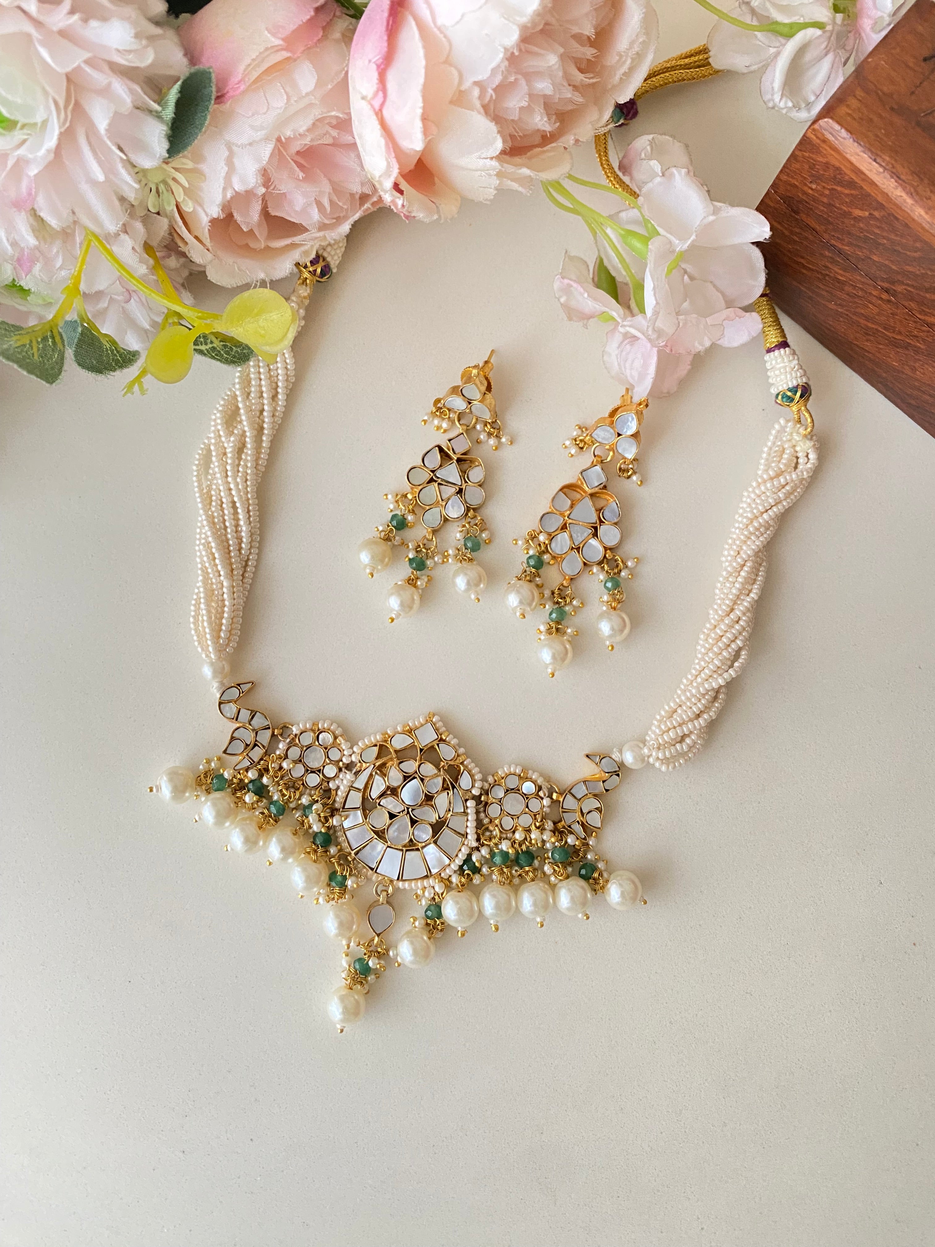 Mother of Pearl Choker Set