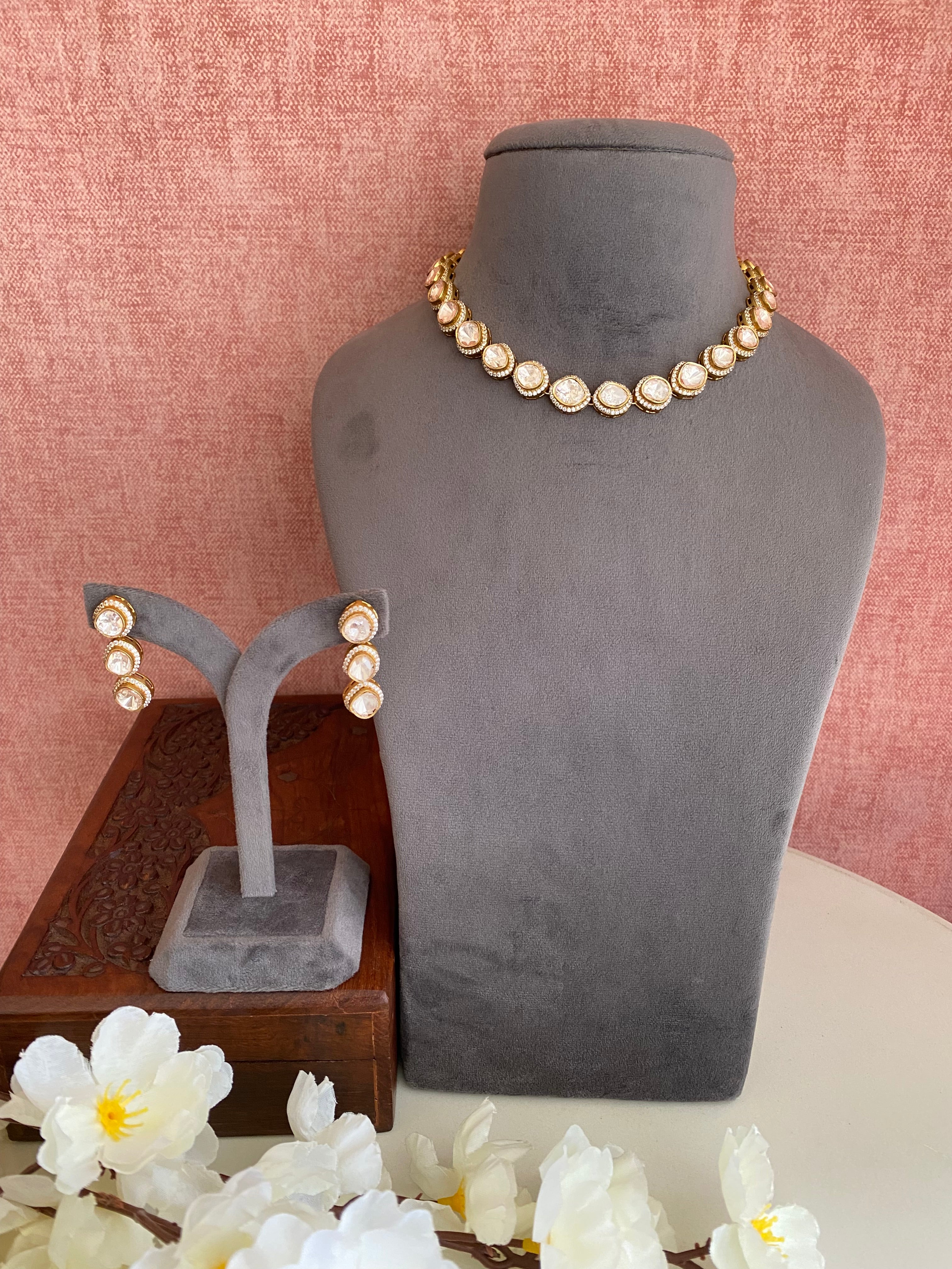 Moissanite choker set