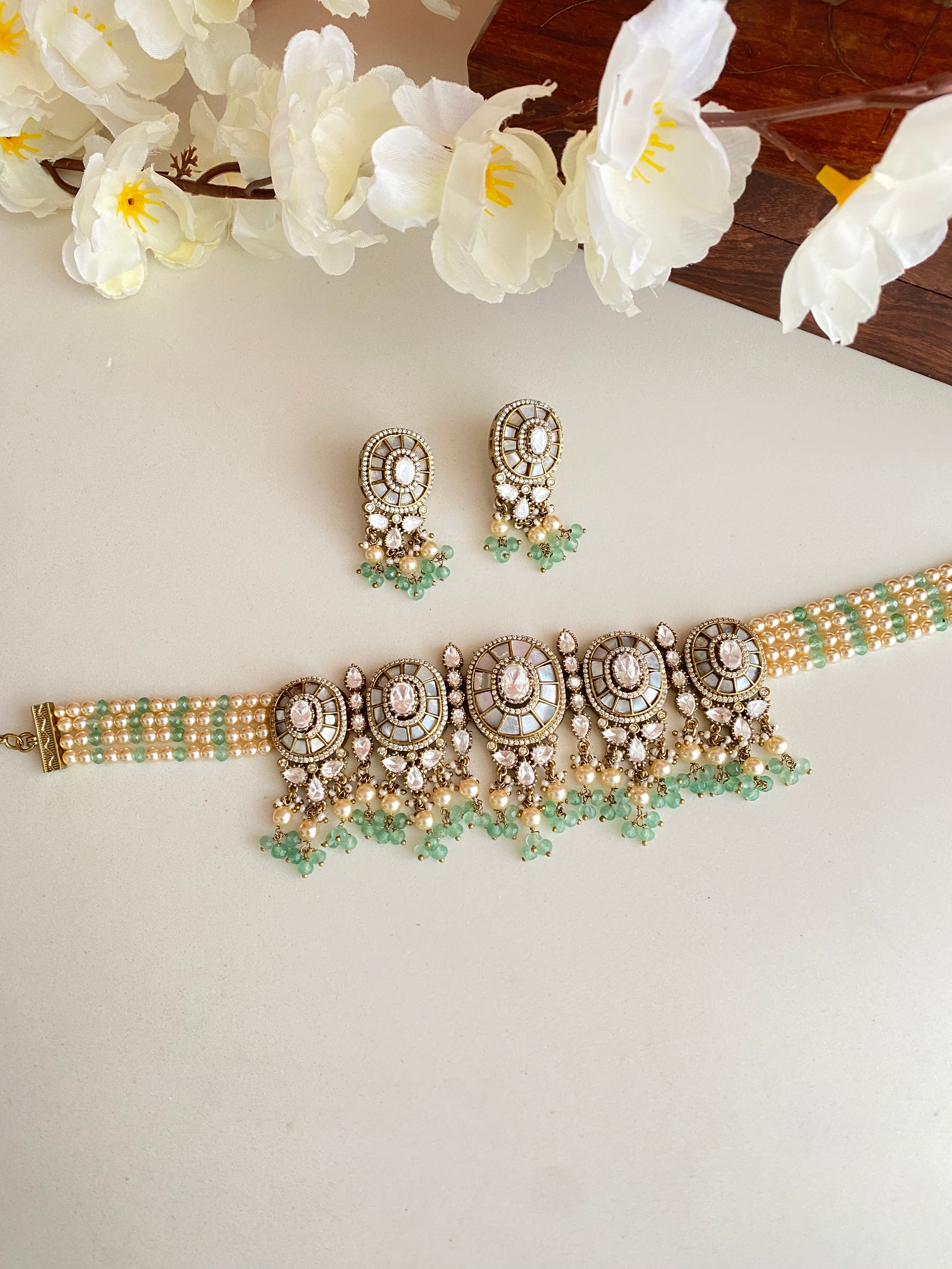 Mother of pearl and Polki Necklace set