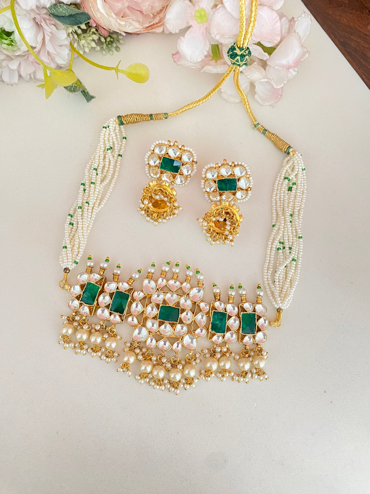 Gold plated Kundan choker Set