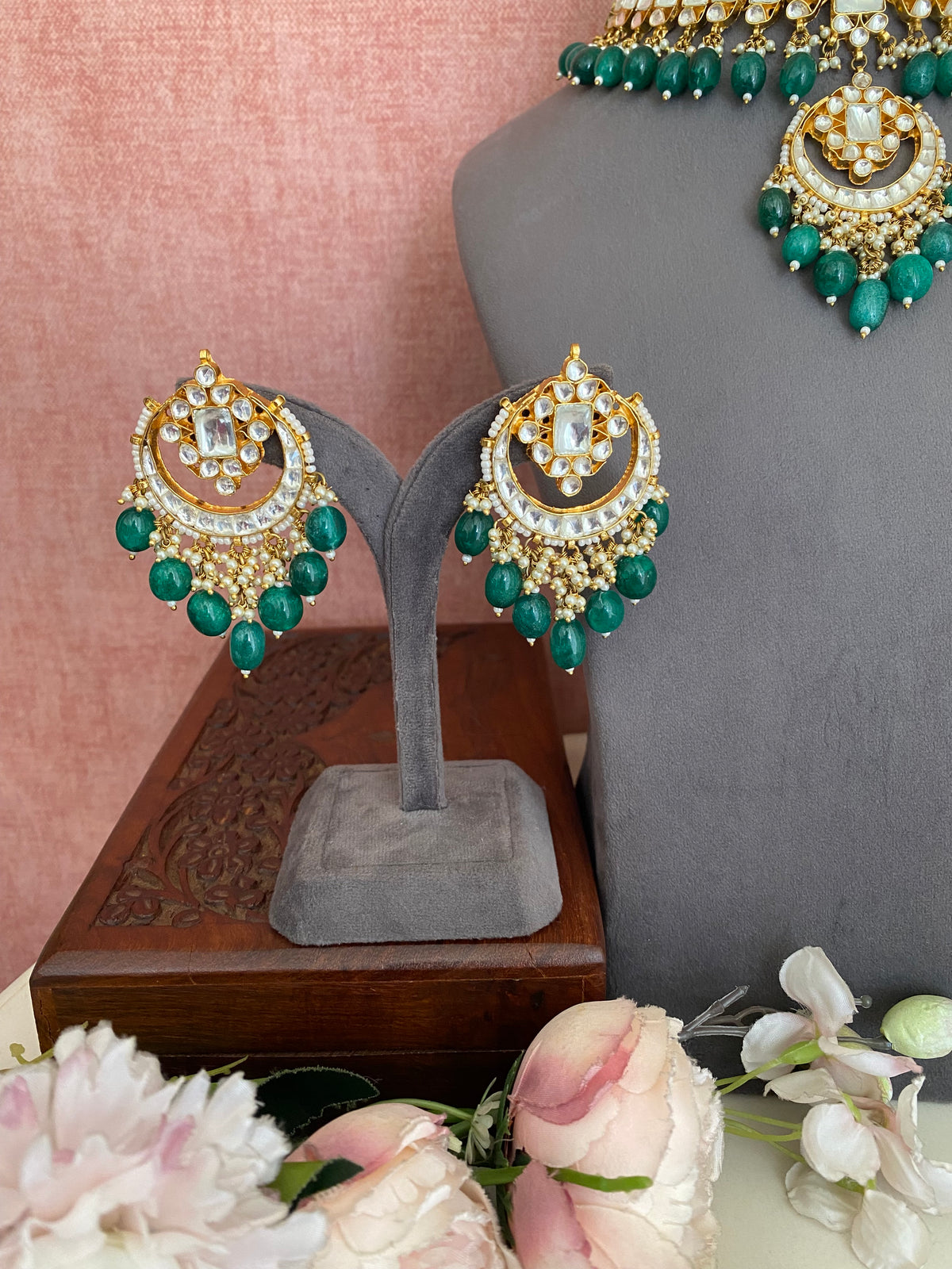 Kundan choker set in Green drops