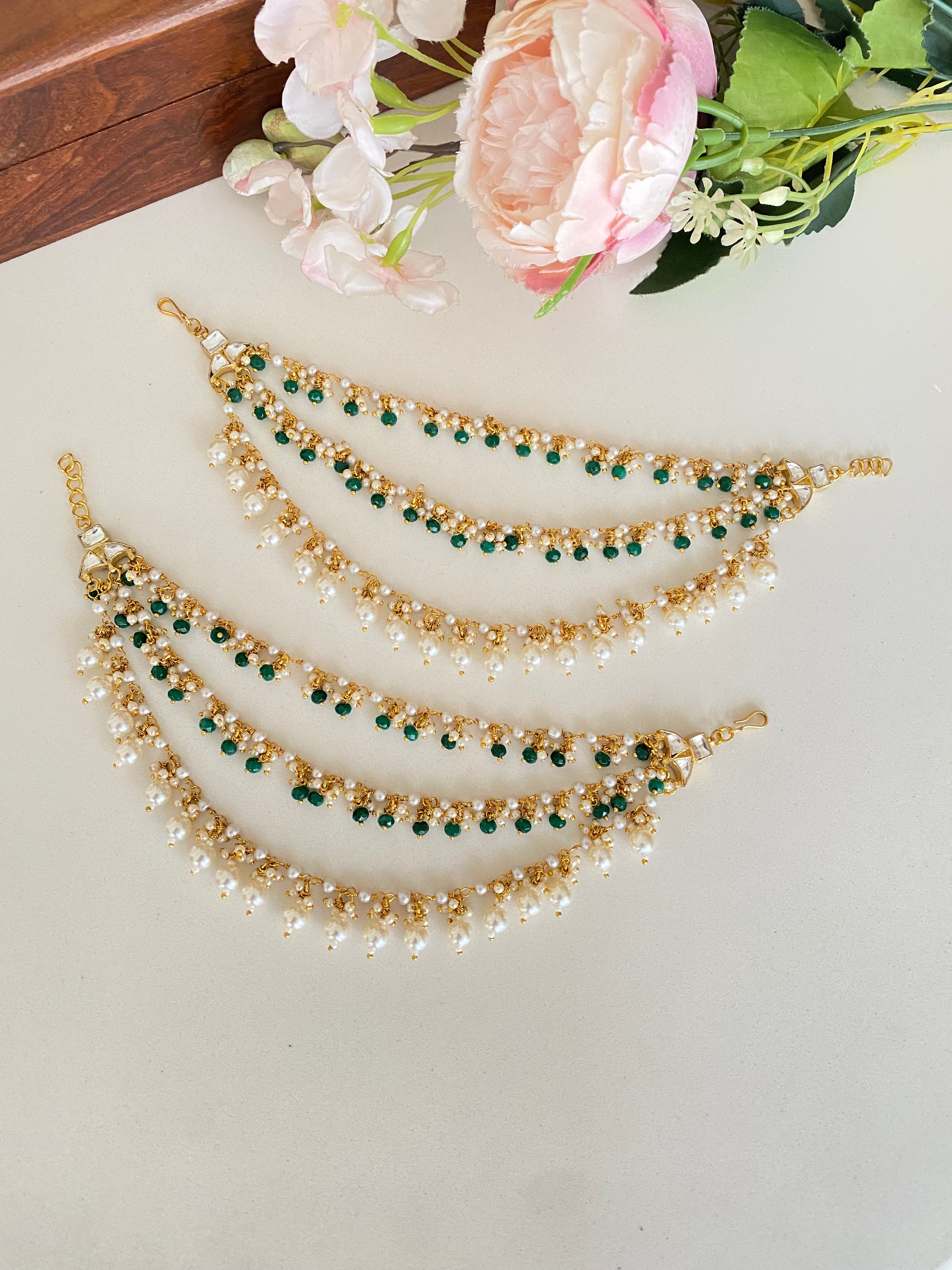Green Ear Chain in pearl drops