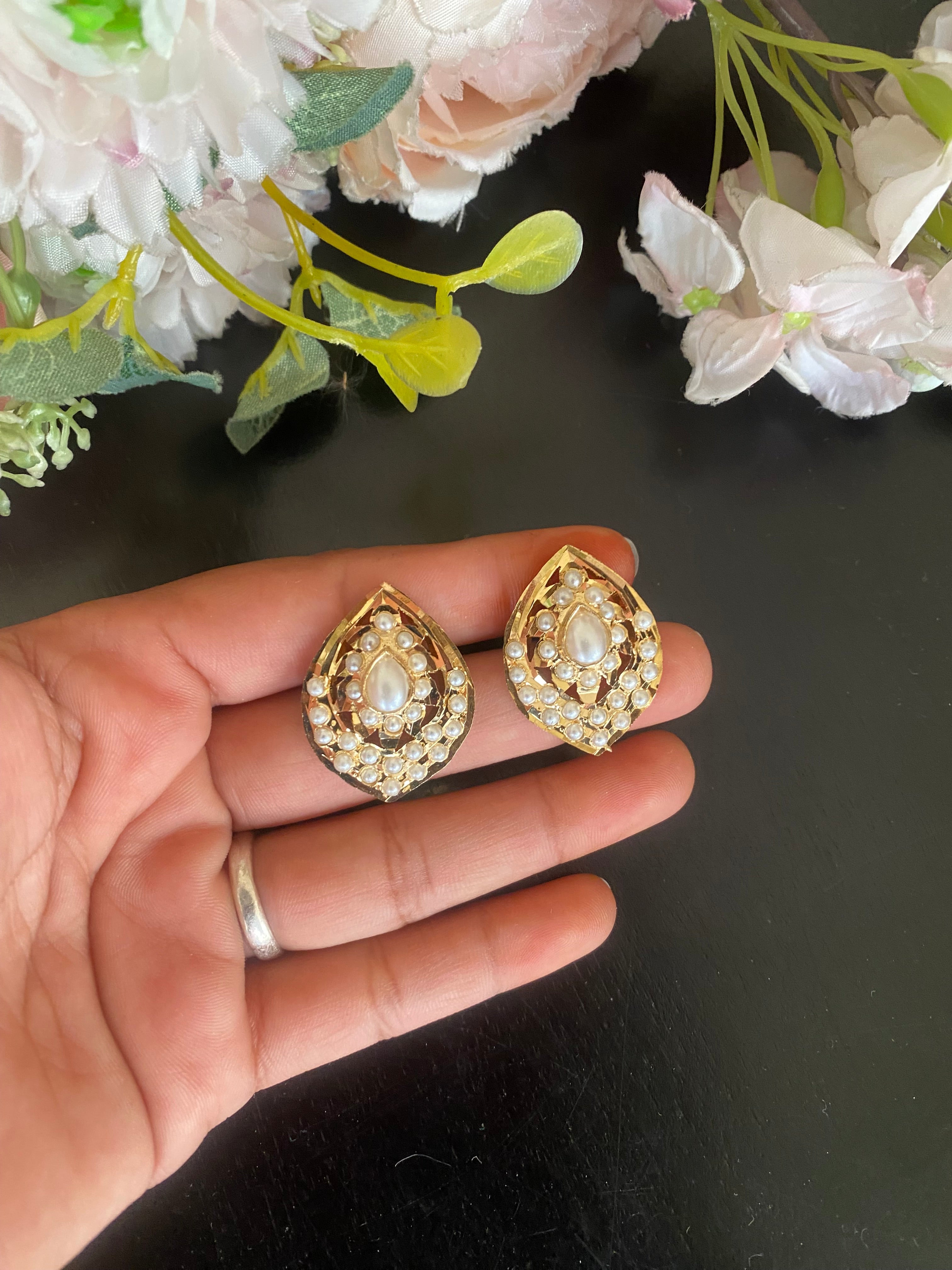 Jadau Studs