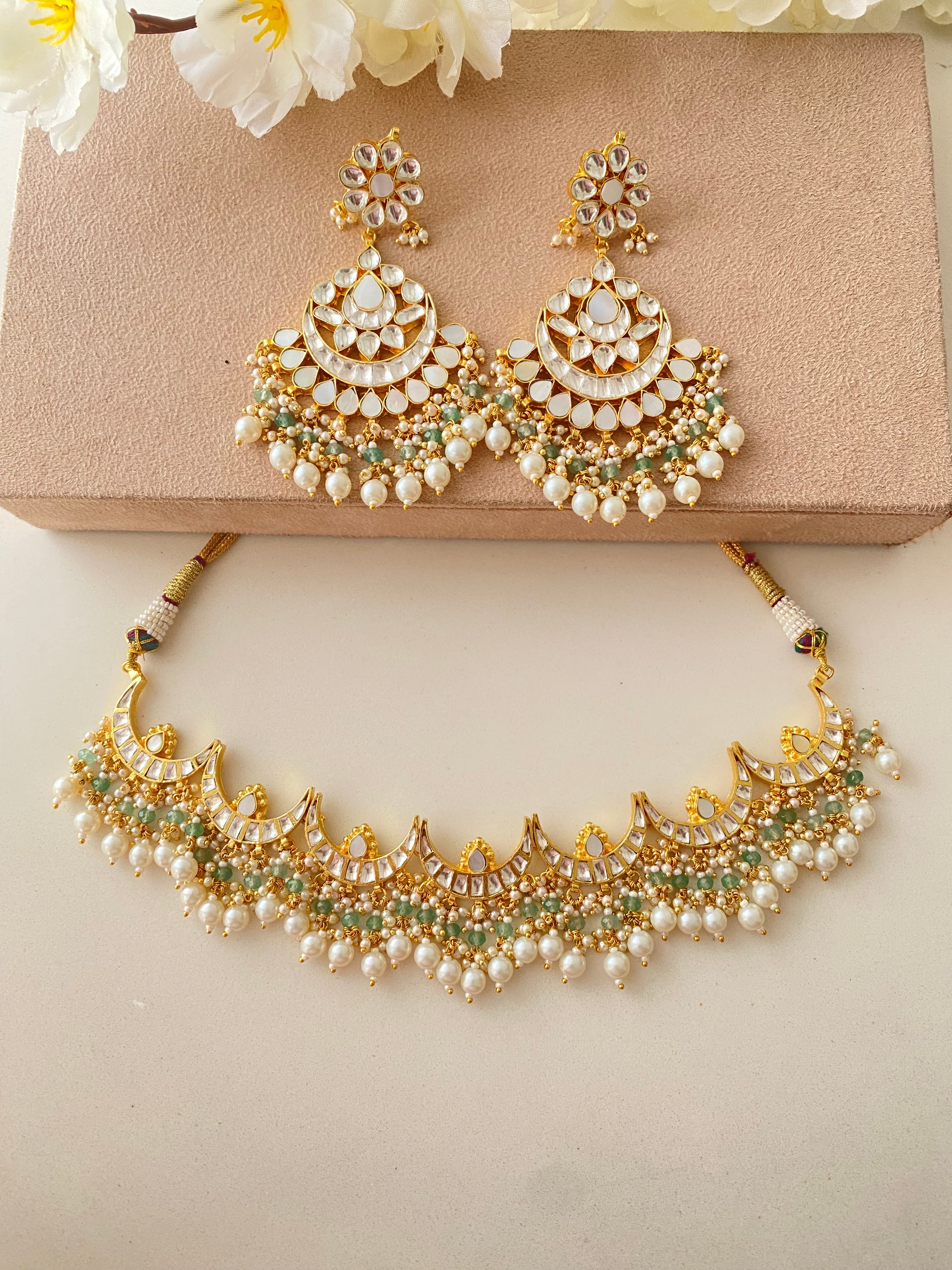 Kundan and Mother of Pearl Choker Set