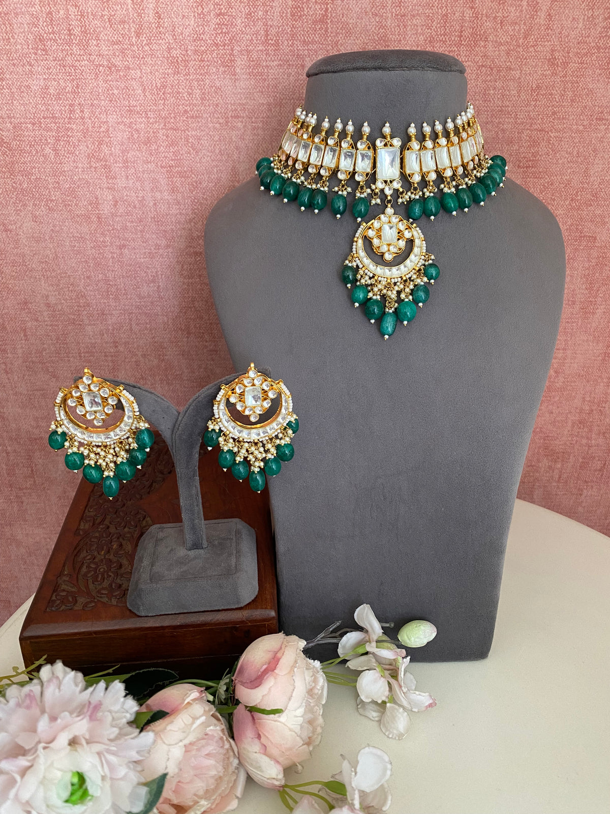 Kundan choker set in Green drops