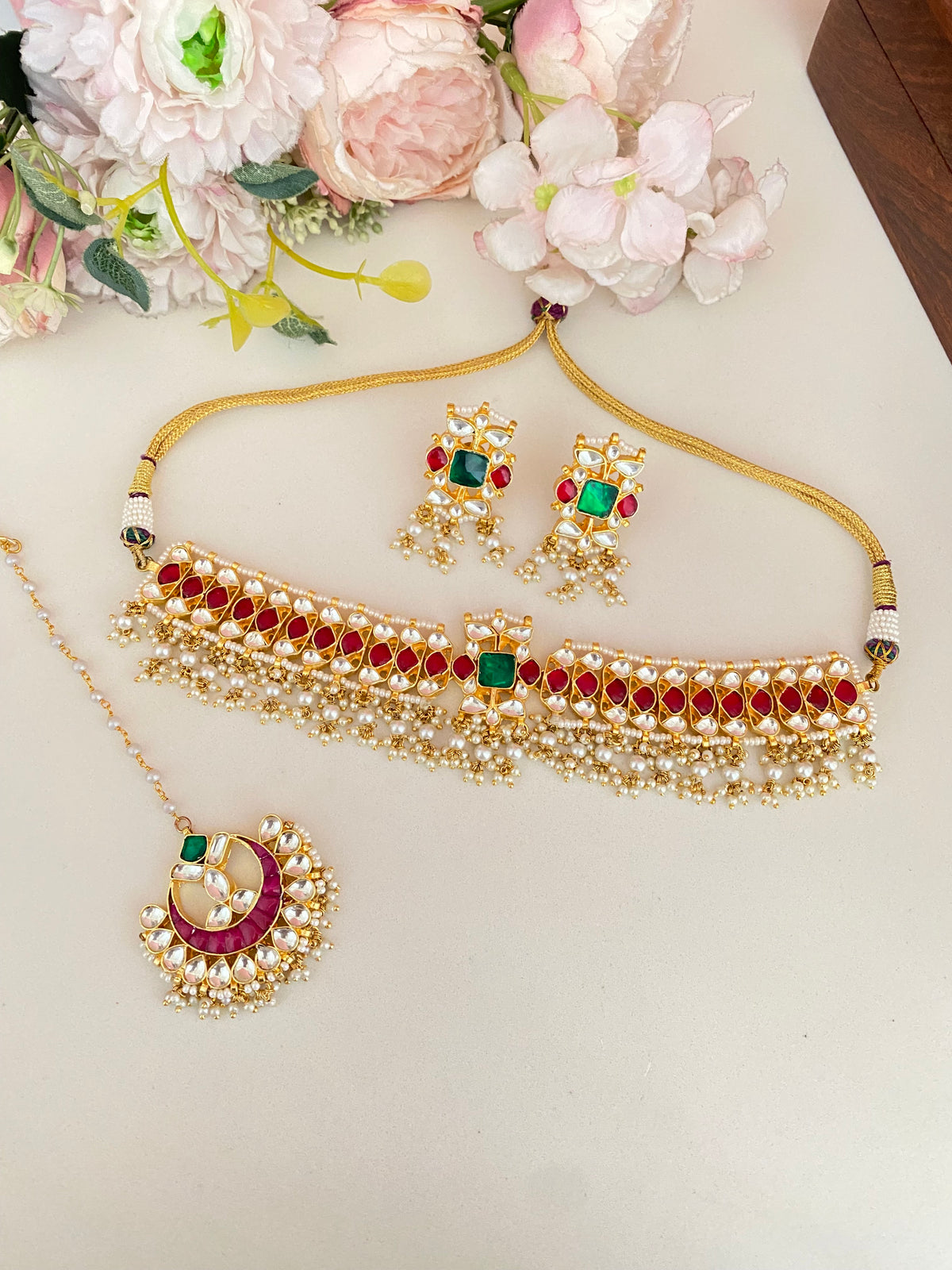 Gold plated Kundan choker Set with Tikka
