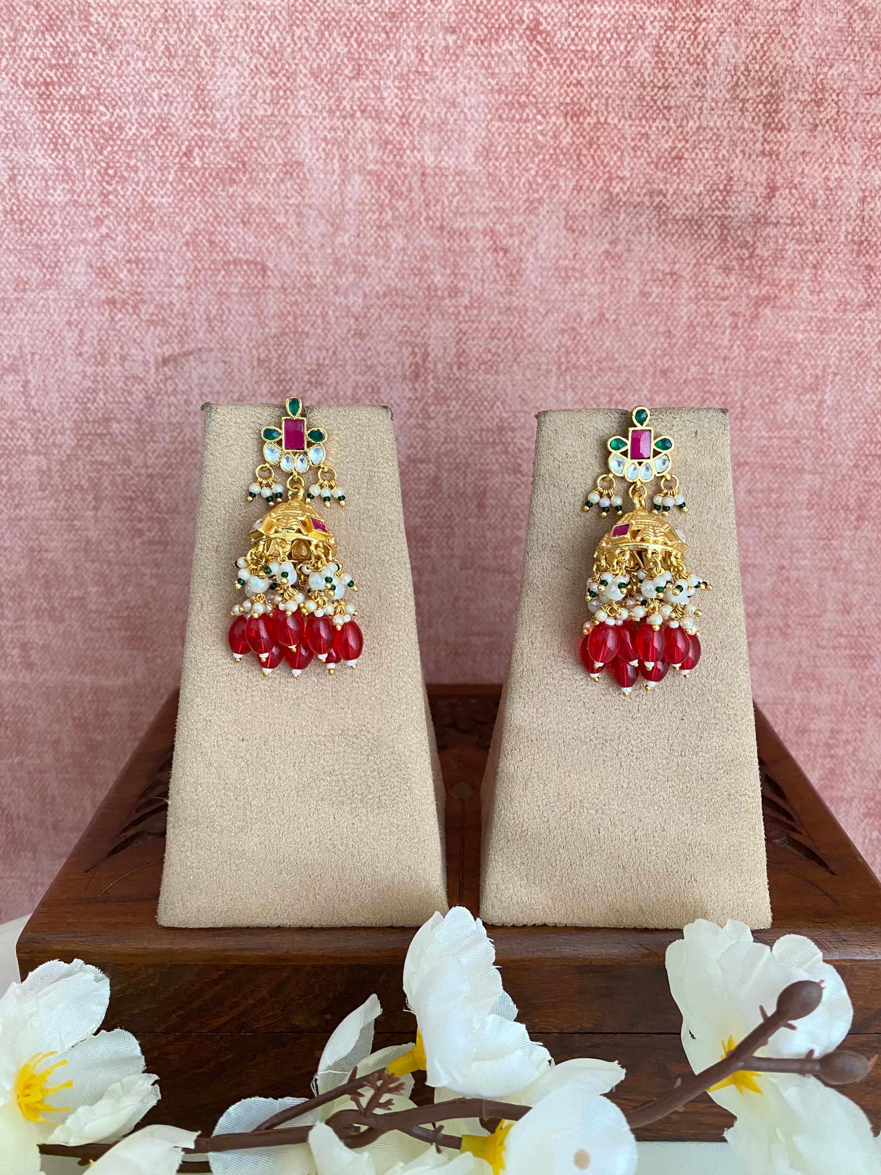 Gold plated Kundan Jhumka Earring