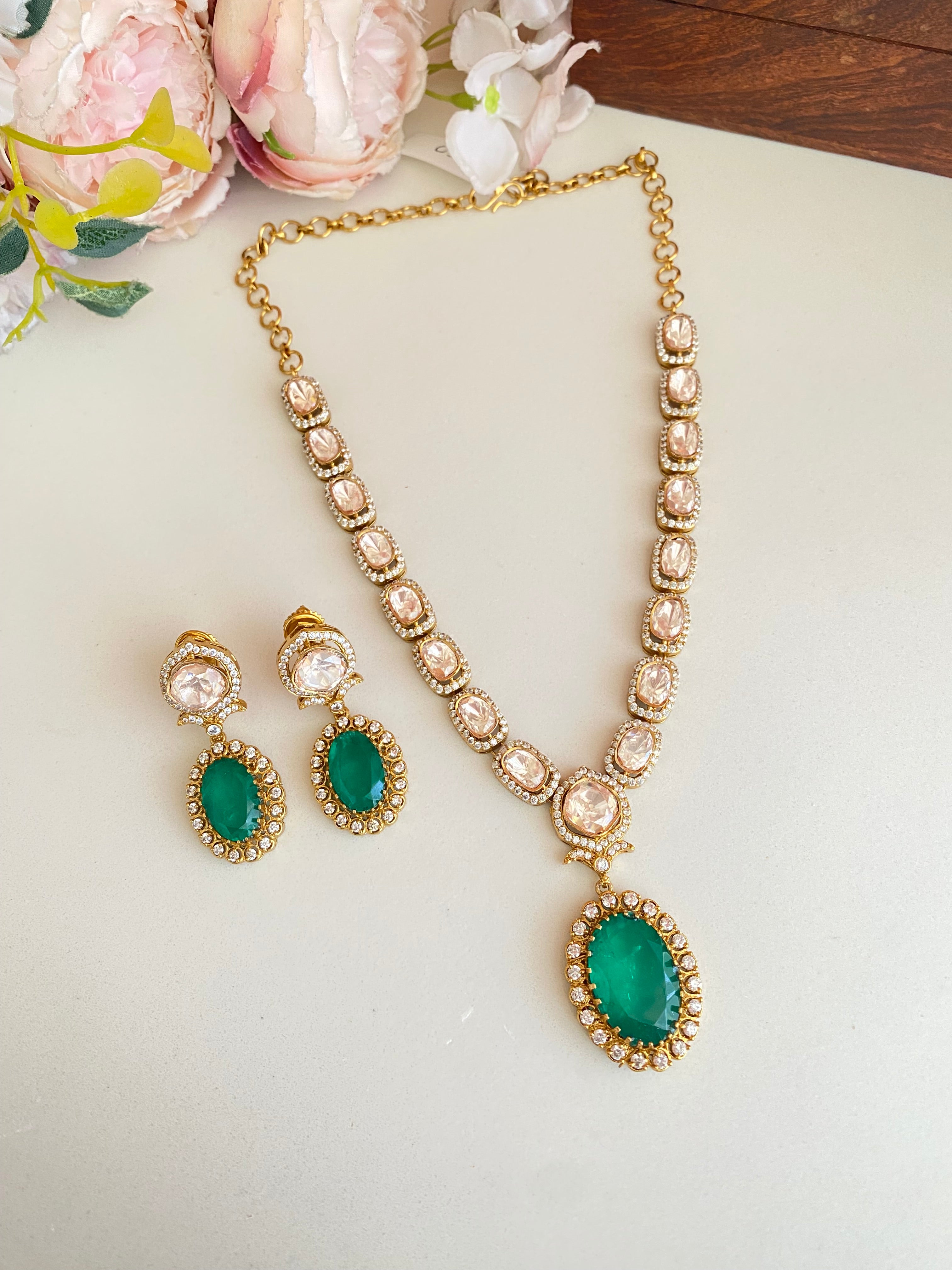 Moissanite Green Stone Necklace set