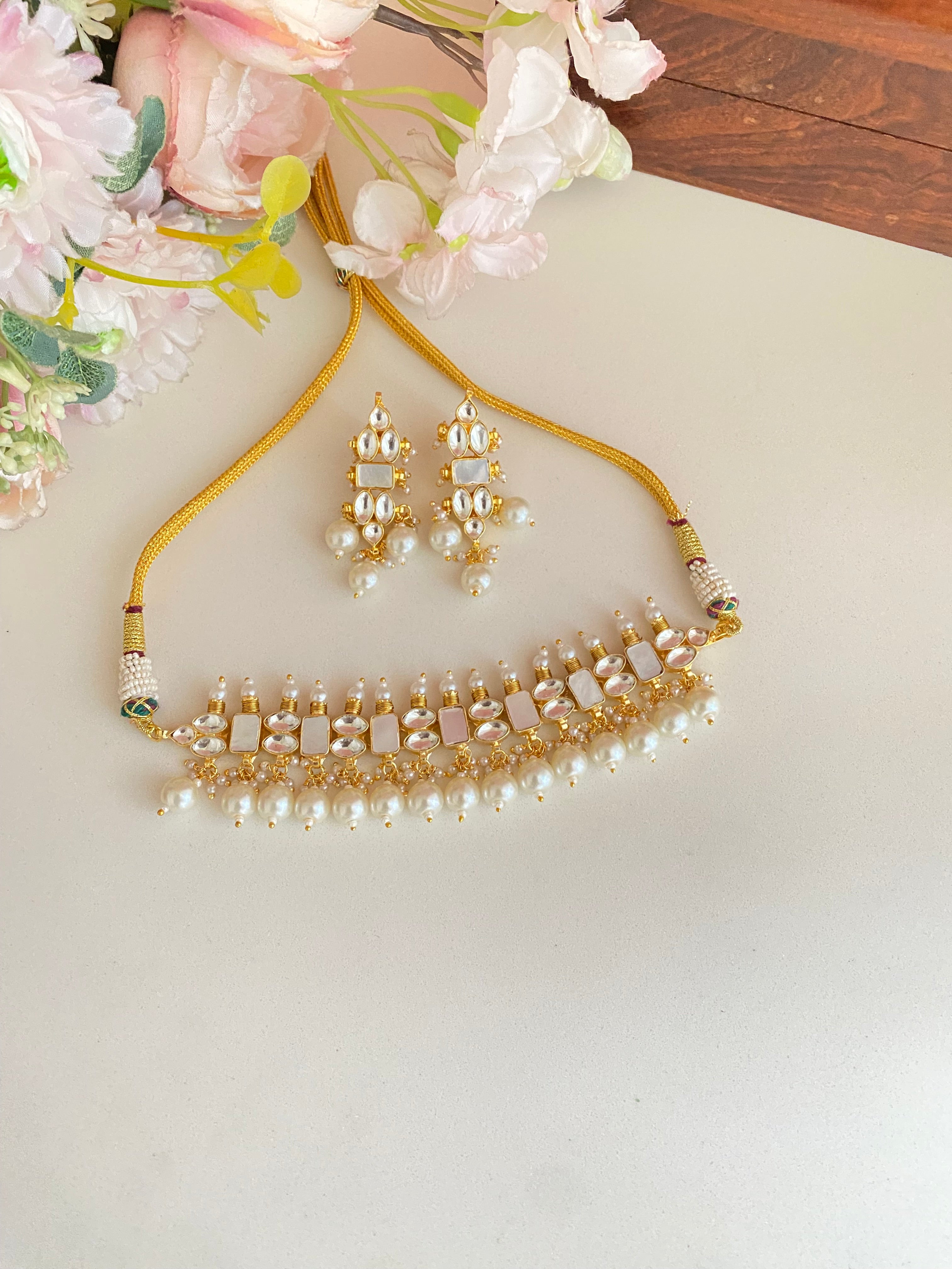 Mother of pearl Gold plated Choker Set