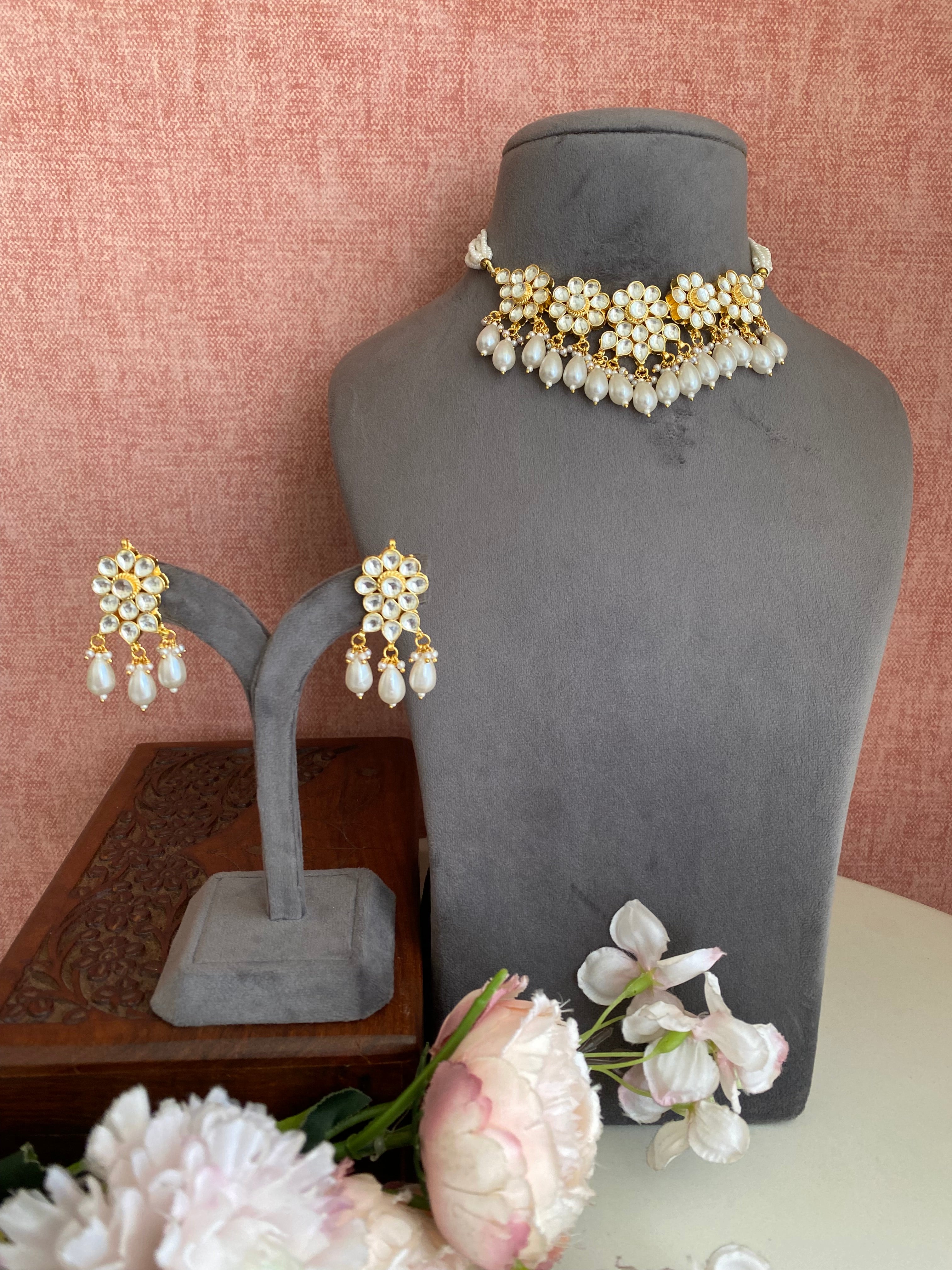 Gold Plated Kundan Floral Necklace Set