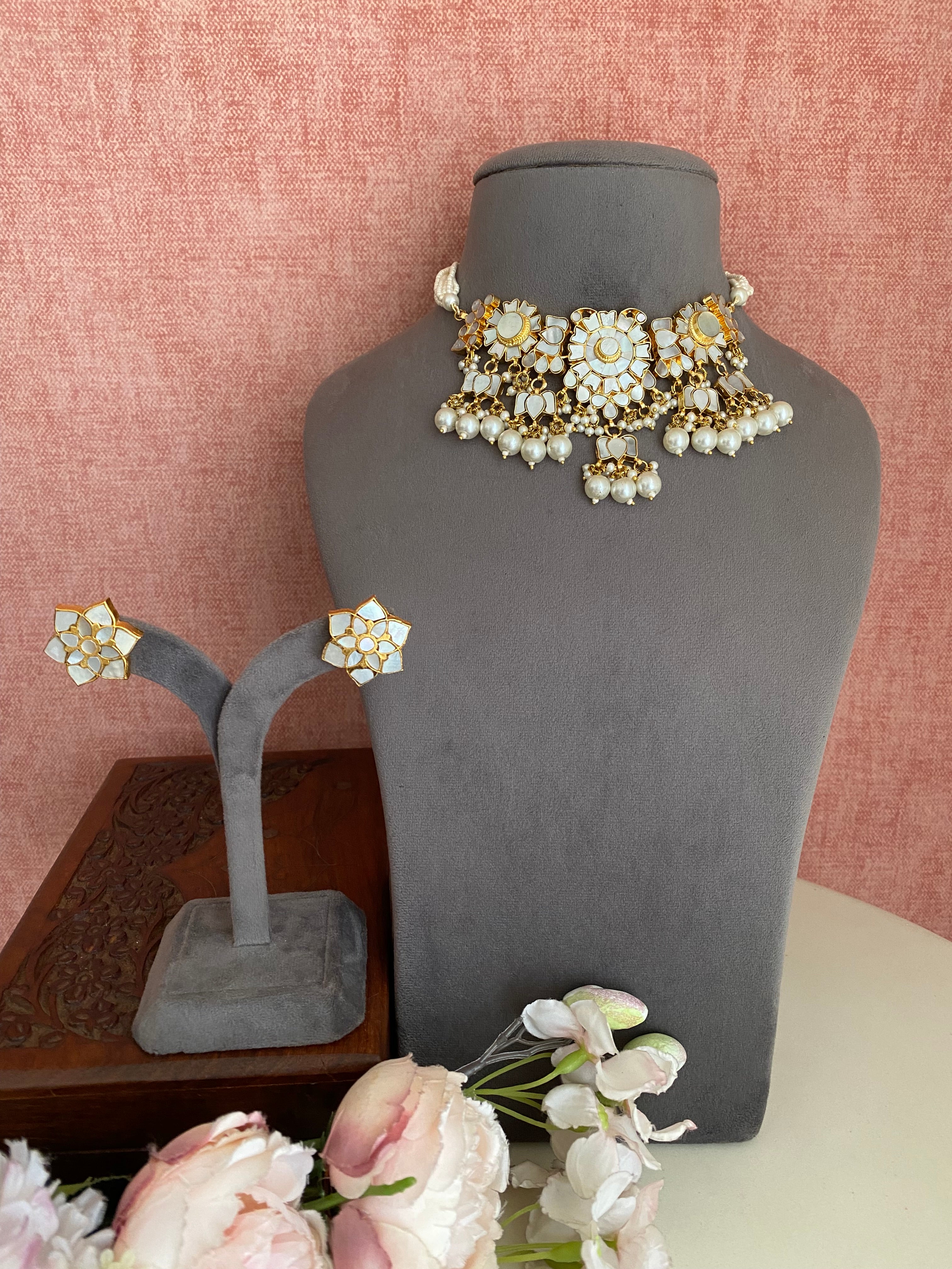 Mother of Pearl Choker Set