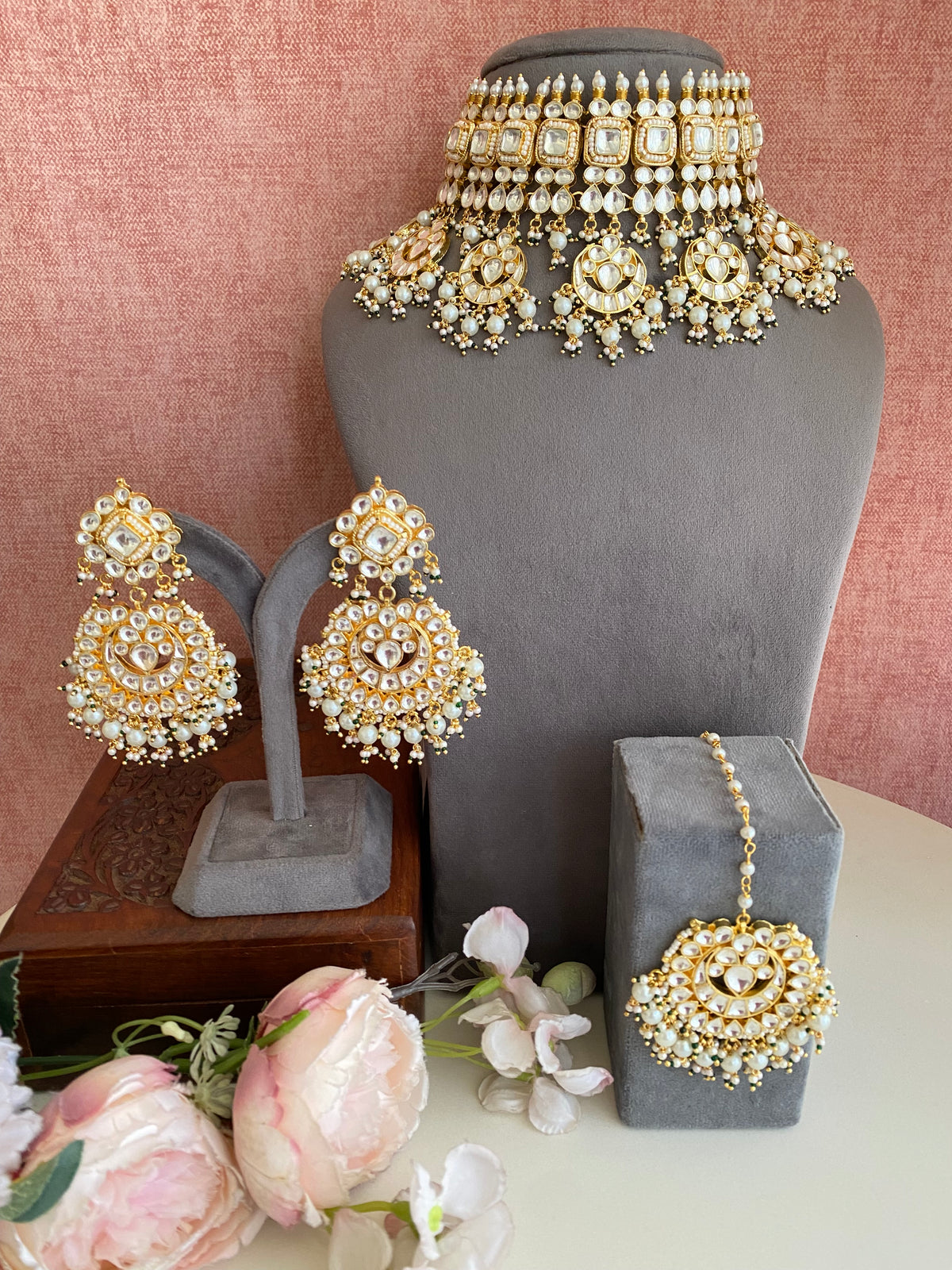 Kundan Bridal Choker set in pearl