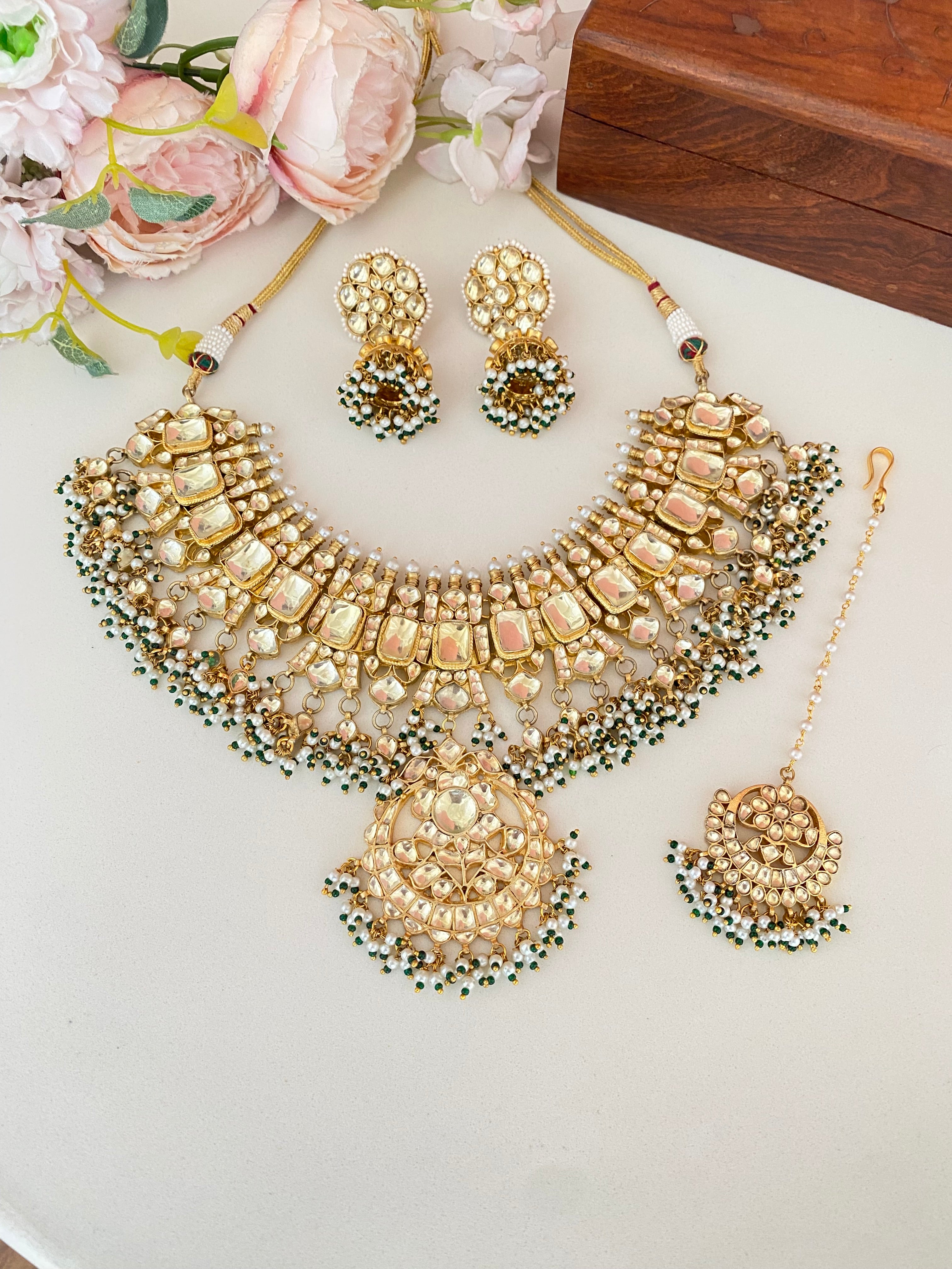 Gold plated Kundan Bridal Necklace Set with Tikka