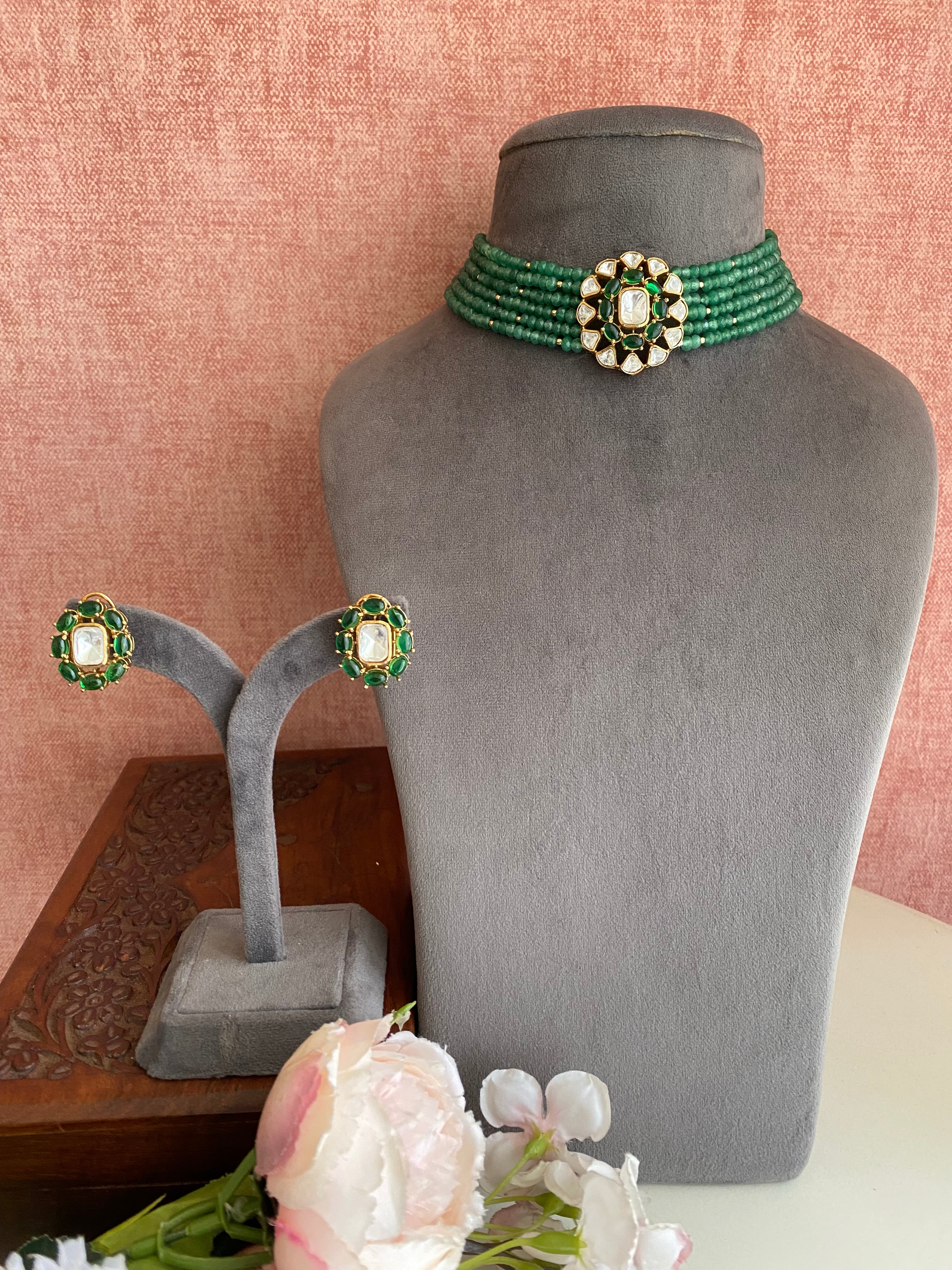 Moissanite pearls choker set