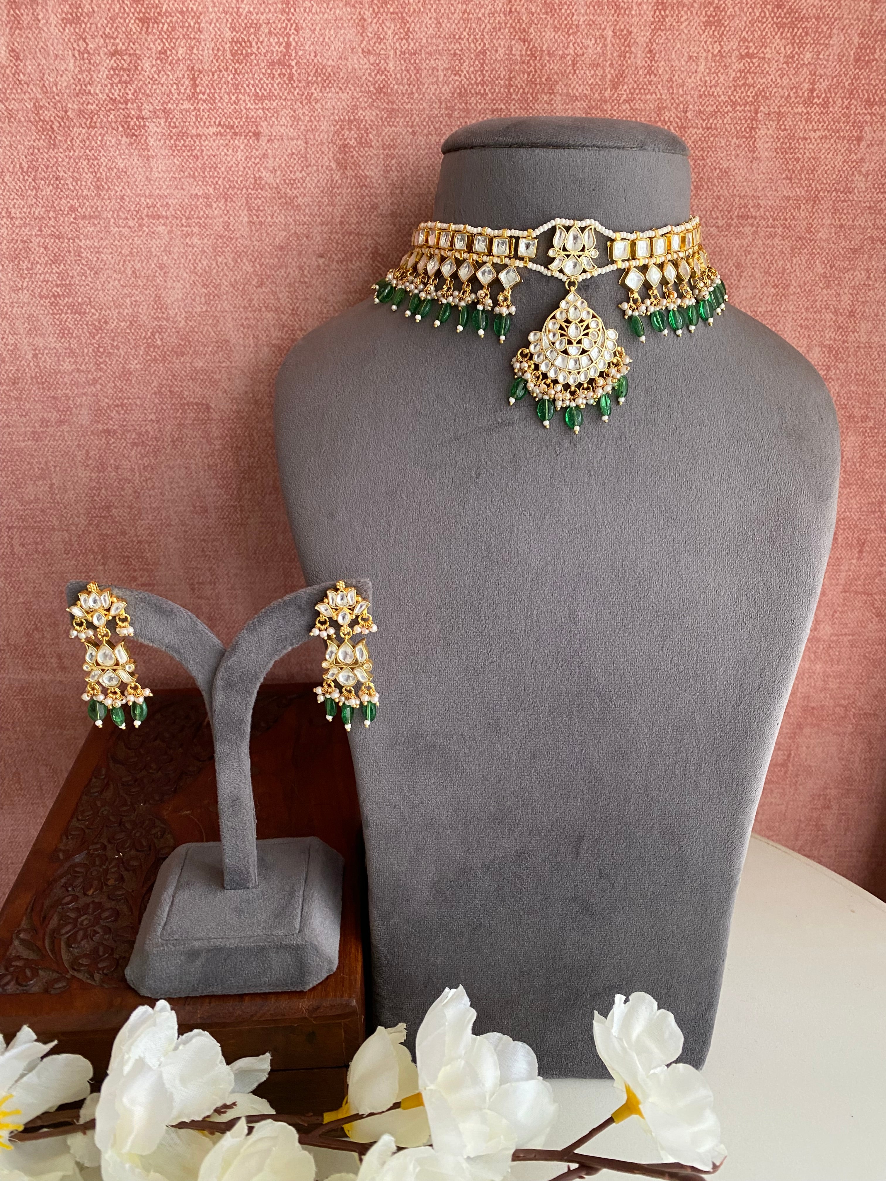 Kundan Choker set in green drops