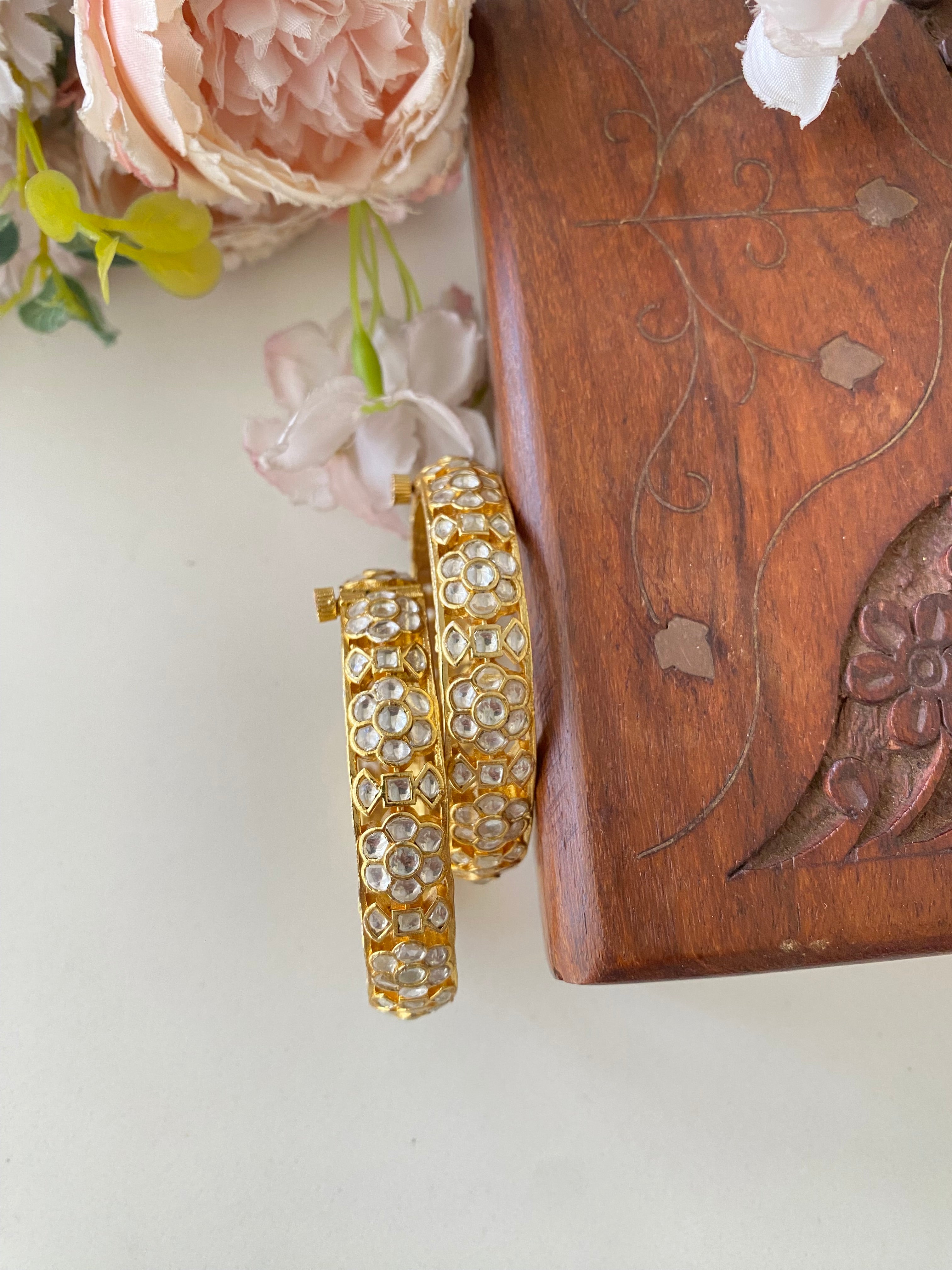 Gold plated Kundan Bangle