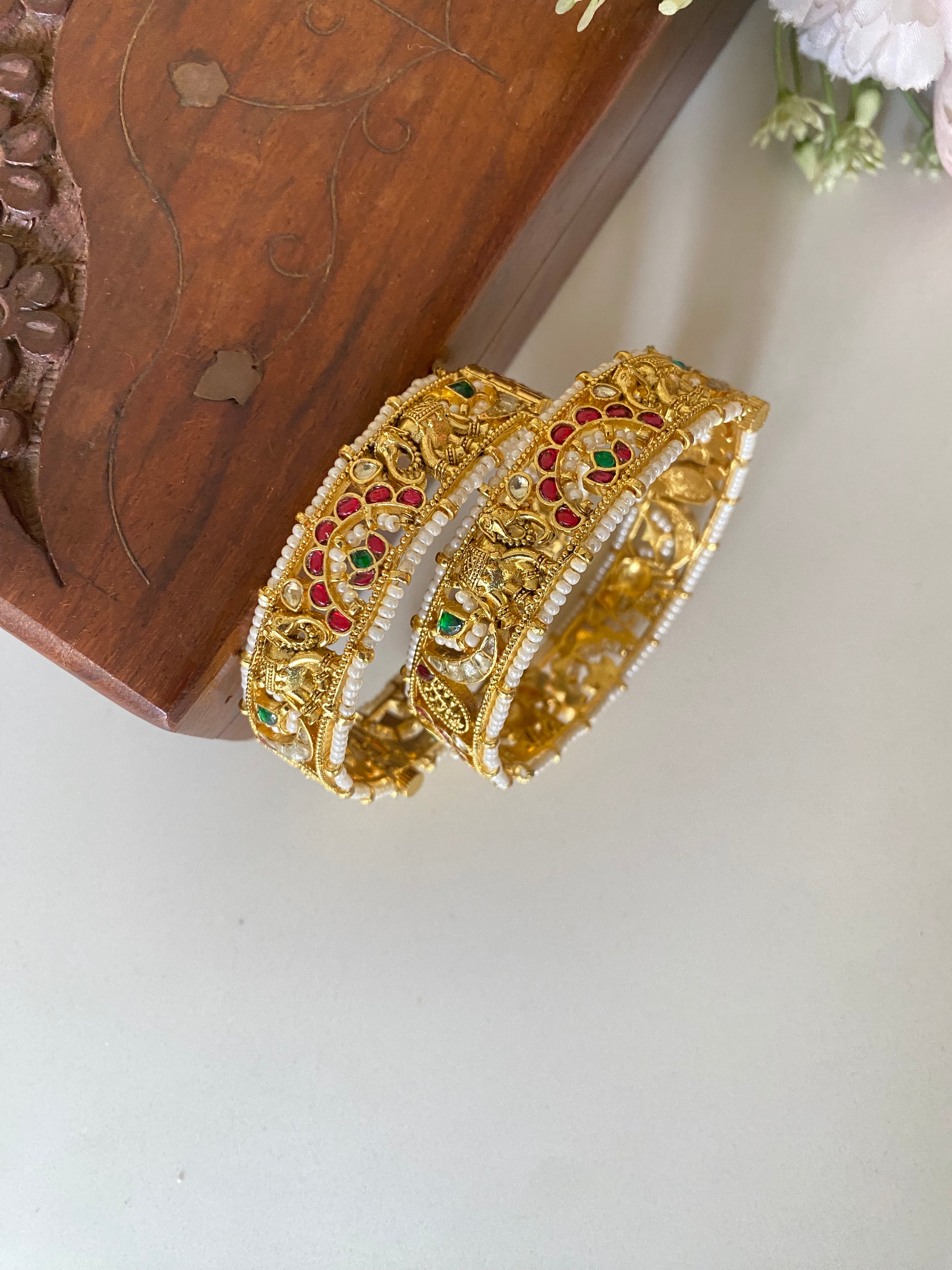Gold Plated Pink and Green kundan bangles