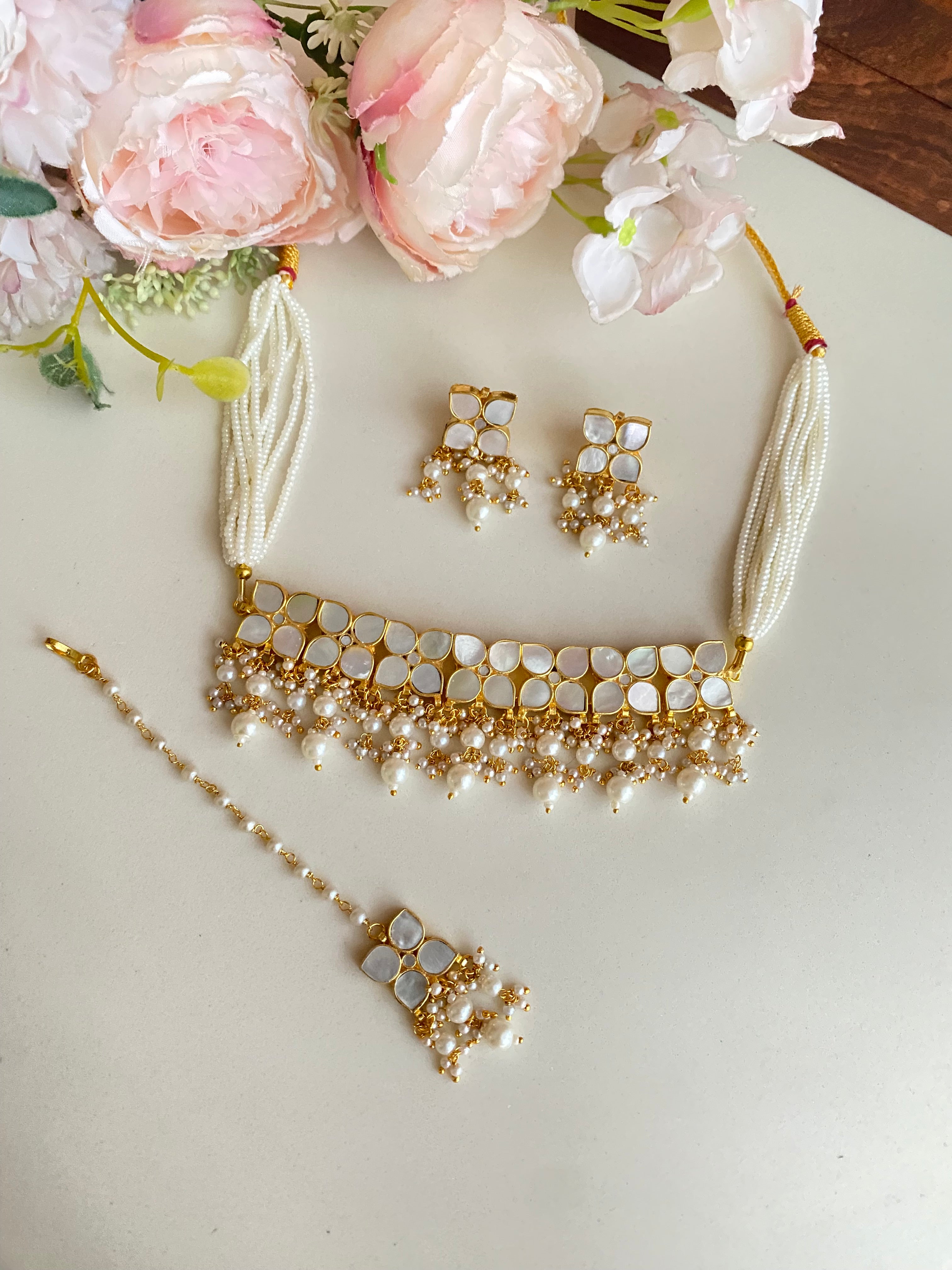 Mother of Pearl Choker set