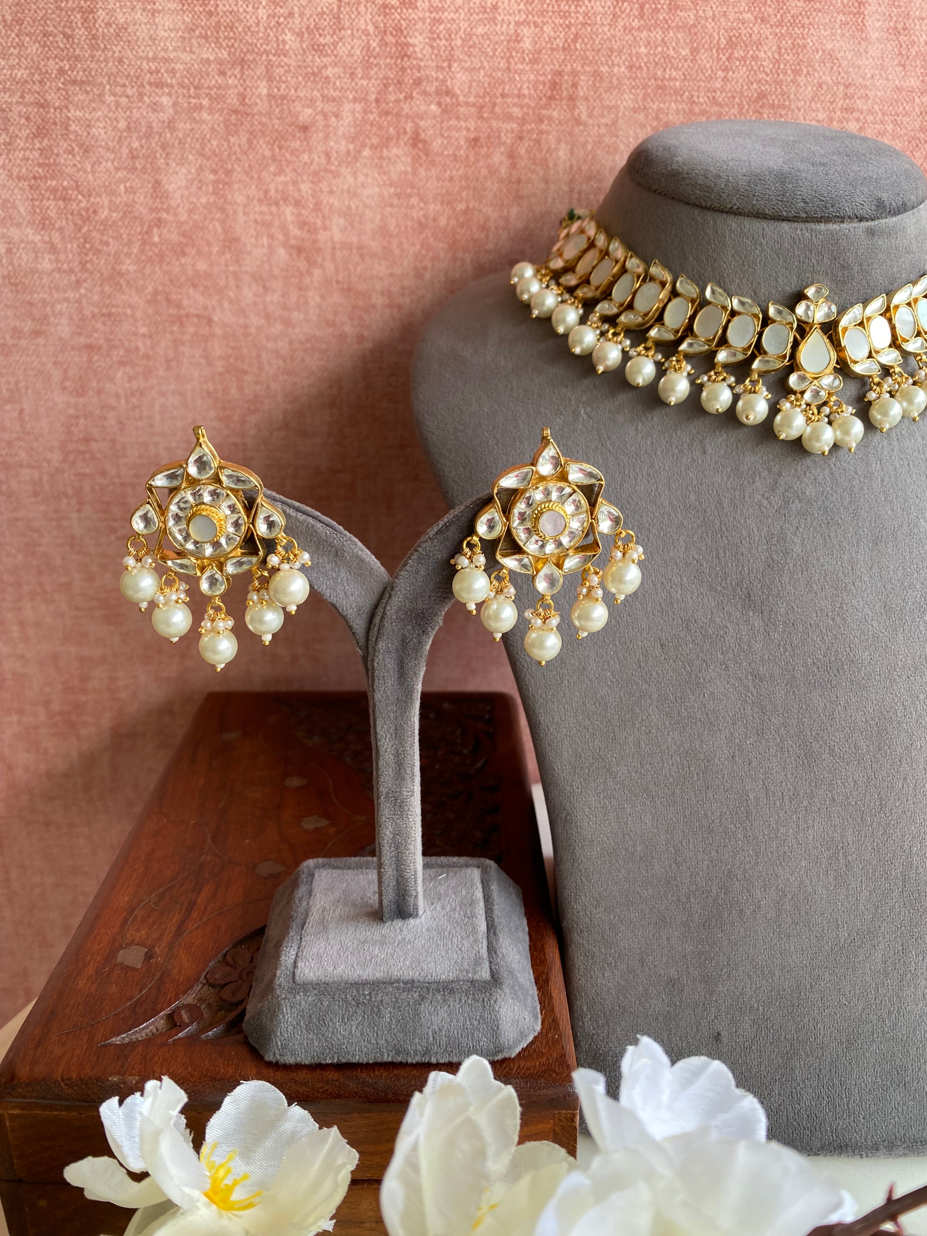Mother Of Pearl Necklace set
