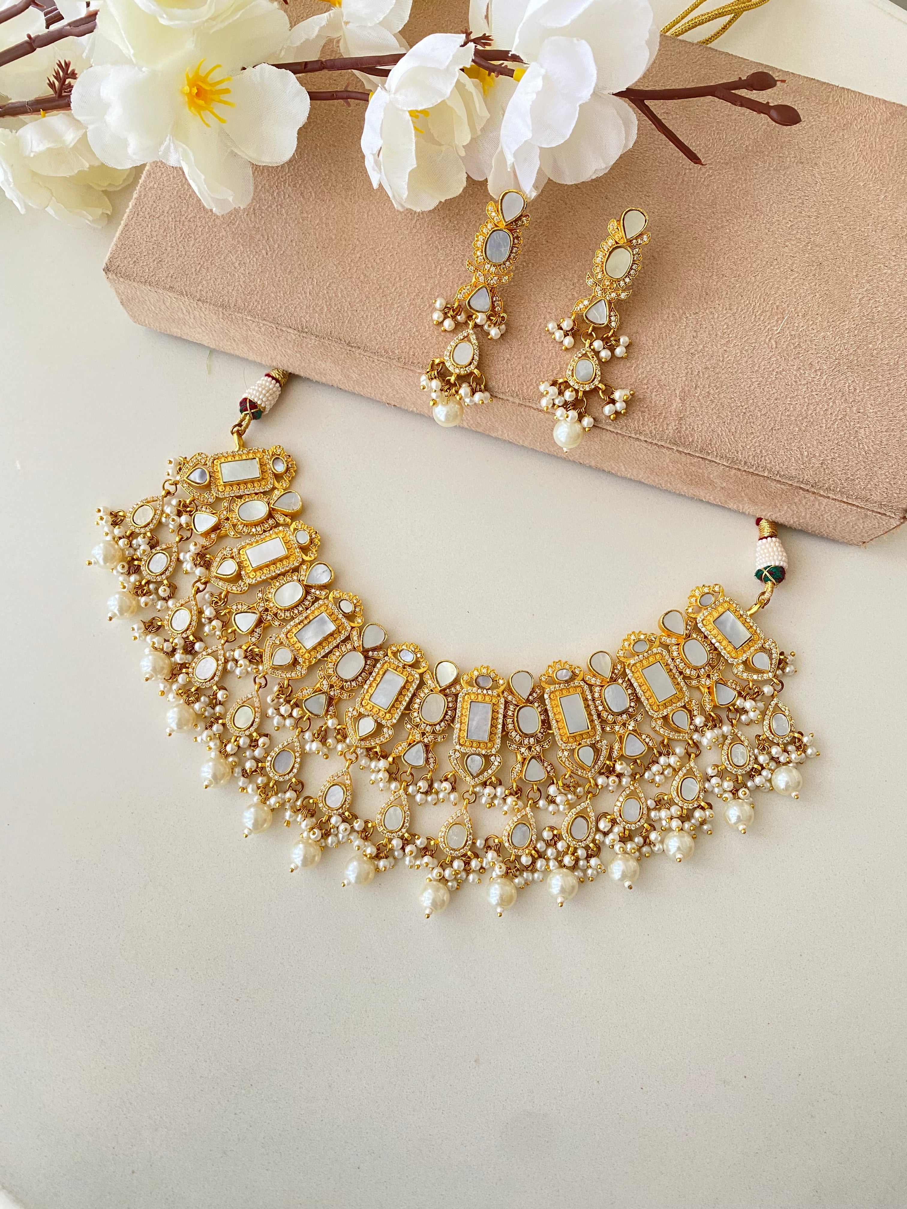 Mother Of Pearl Necklace Set in Pearl Drops