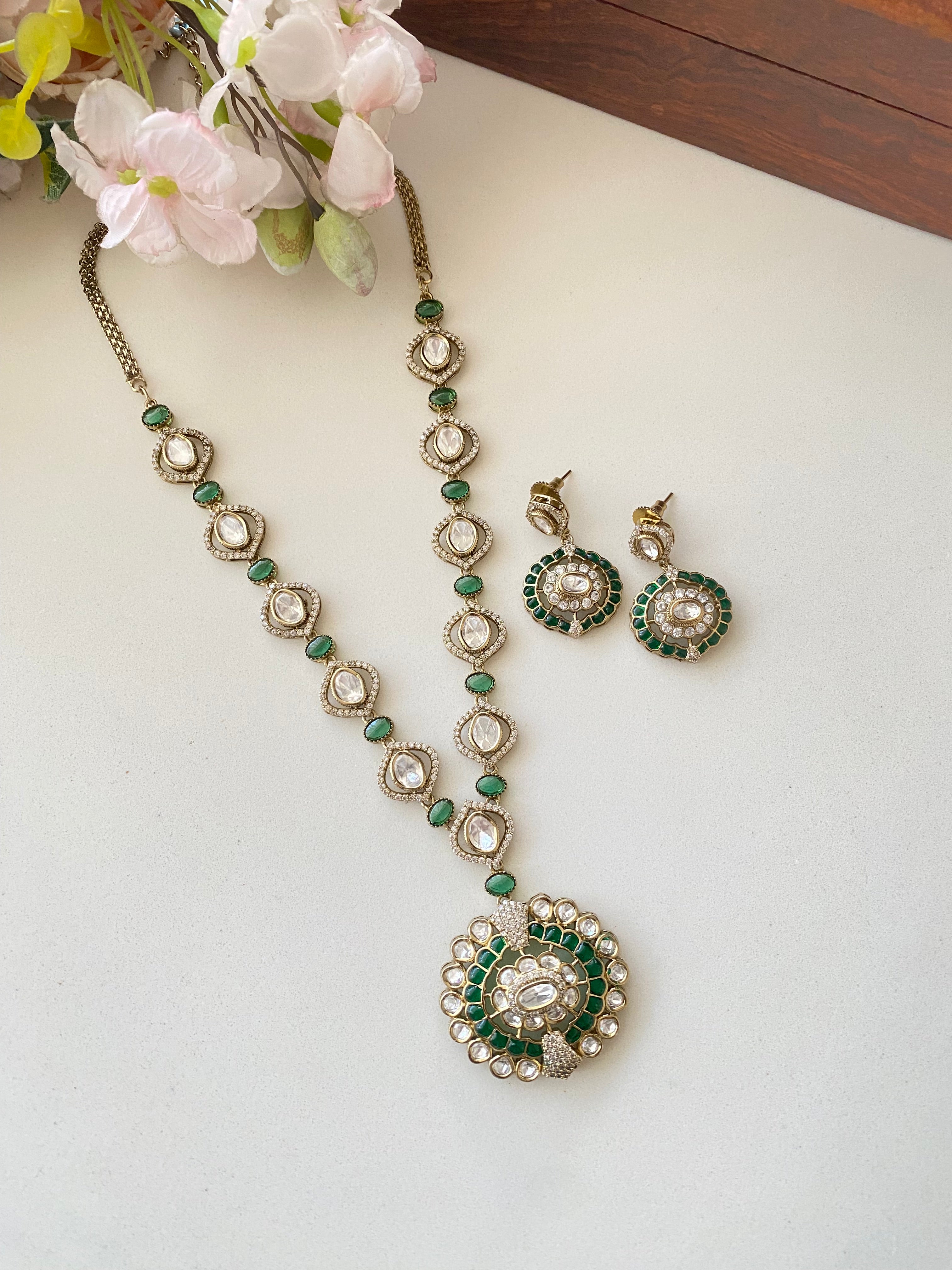 Moissanite green Necklace Set