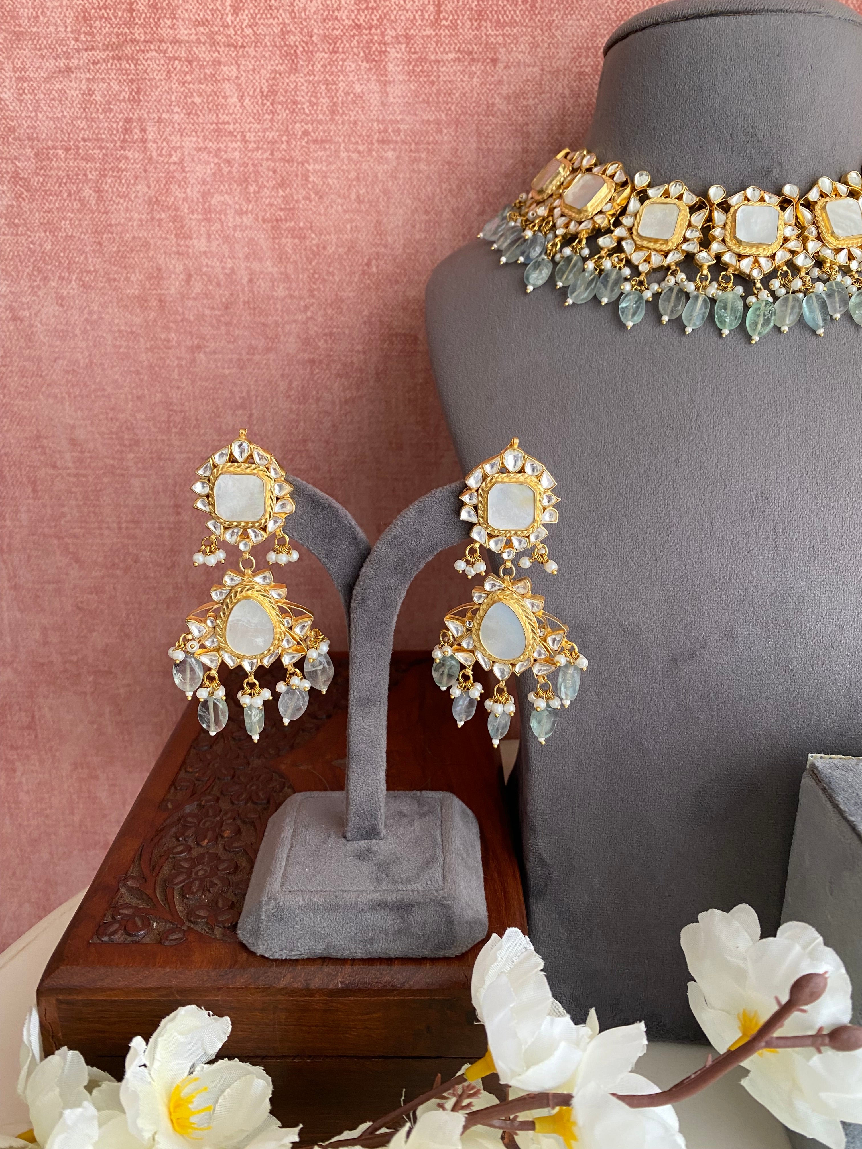 Mother of Pearl Necklace Set