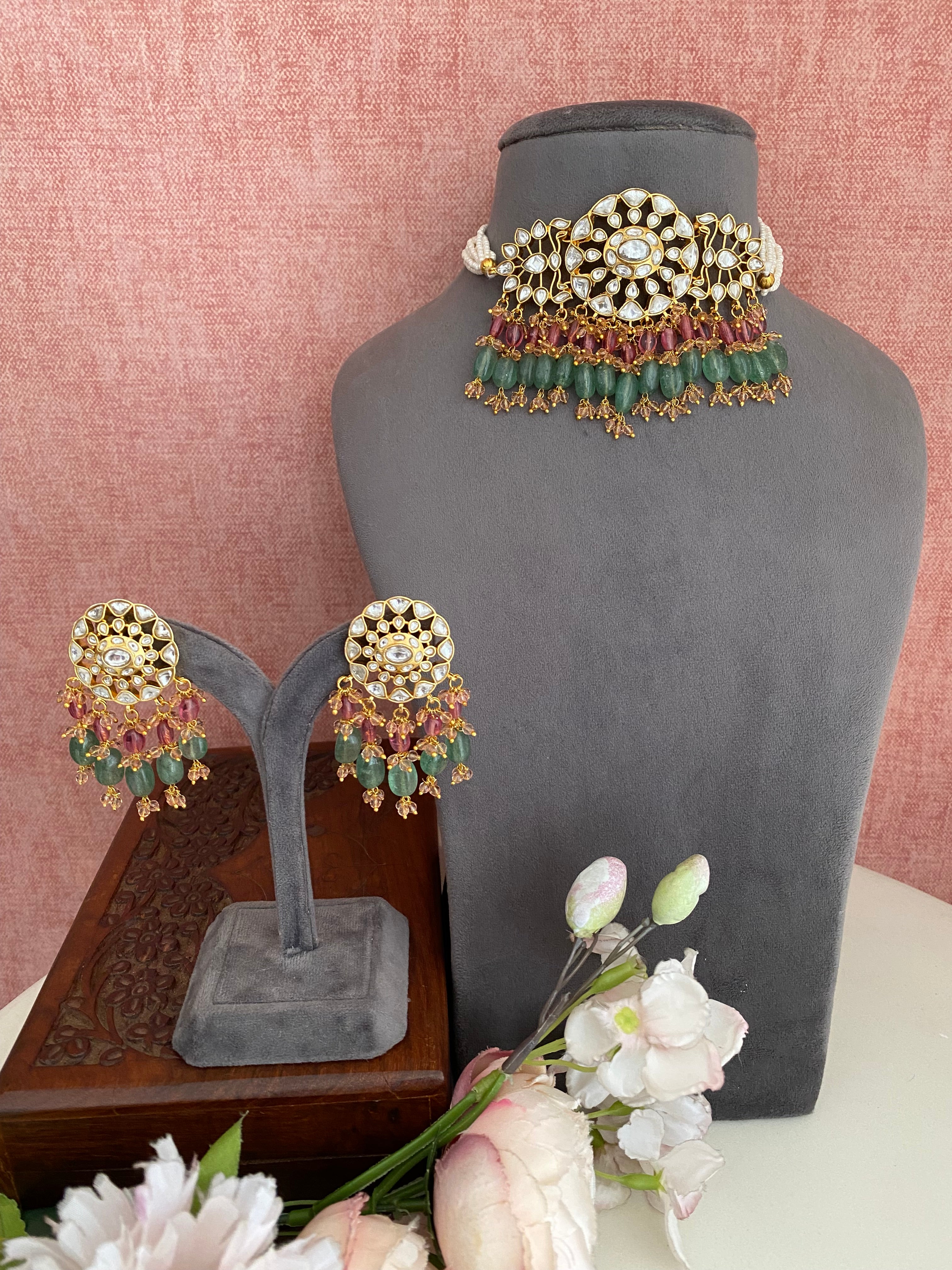 Kundan Choker Set in pink, mint drops