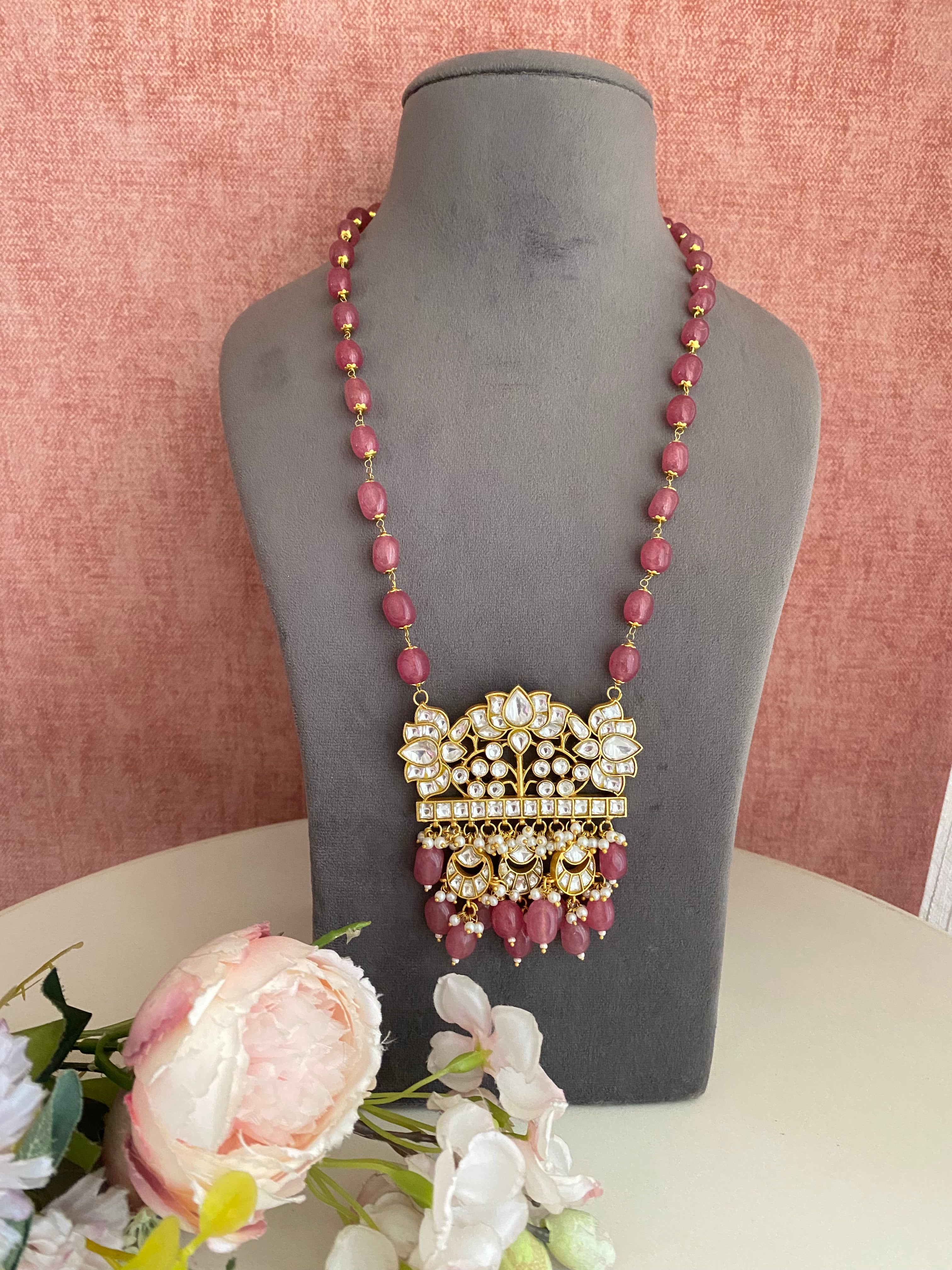 Gold Plated Kundan Necklace in pink