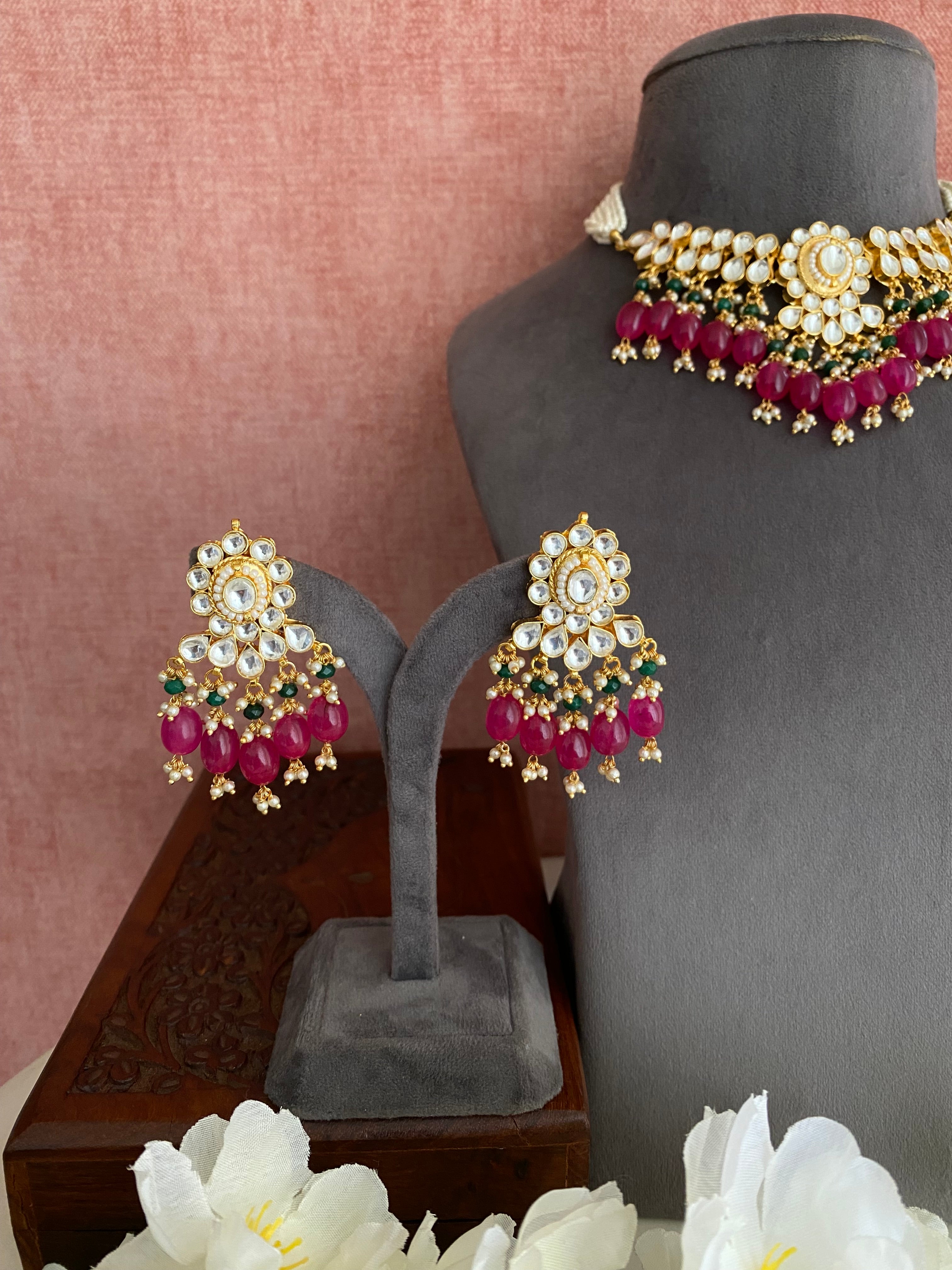 Gold plated Kundan Choker set