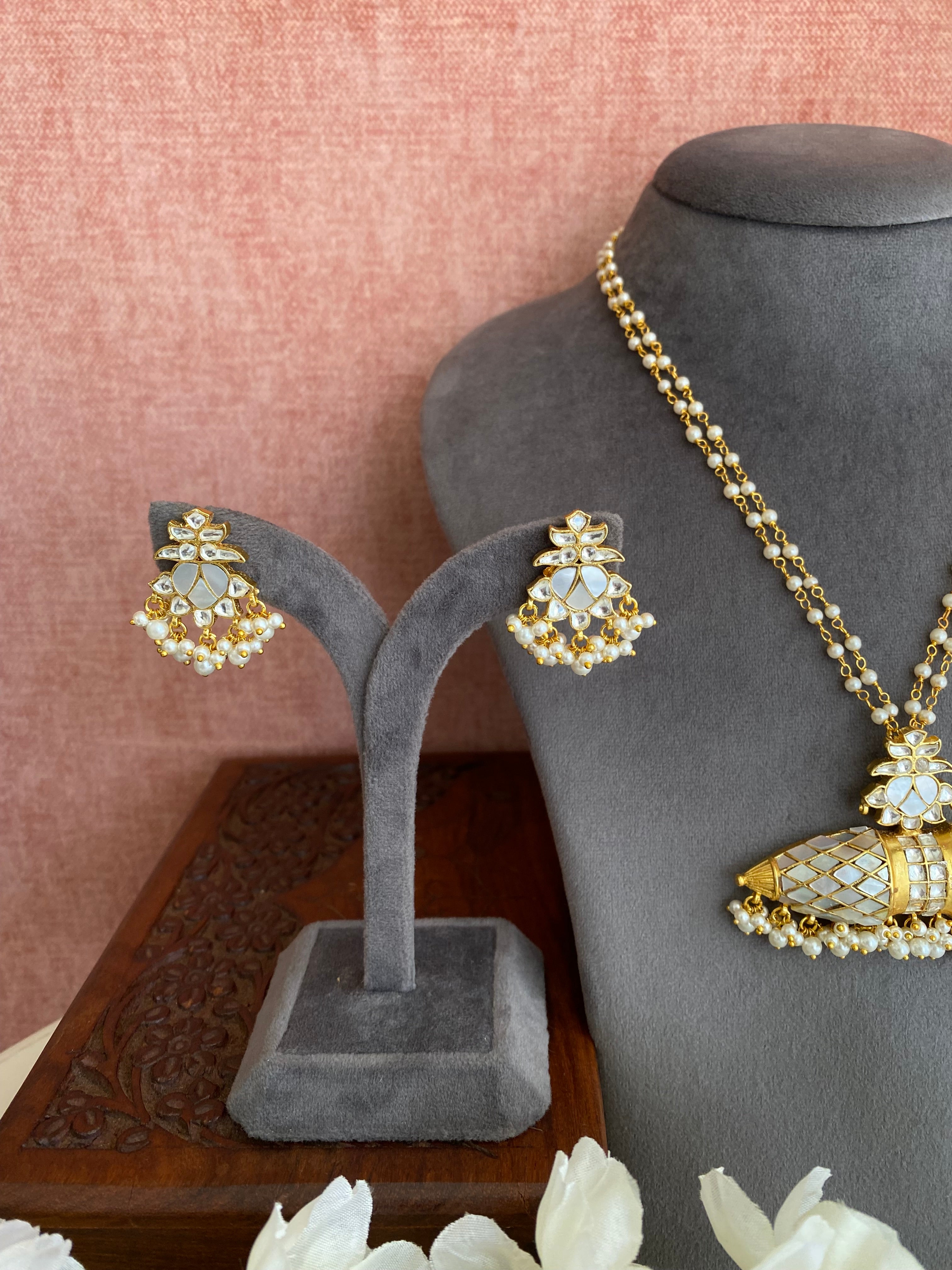 Mother Of Pearl Long set