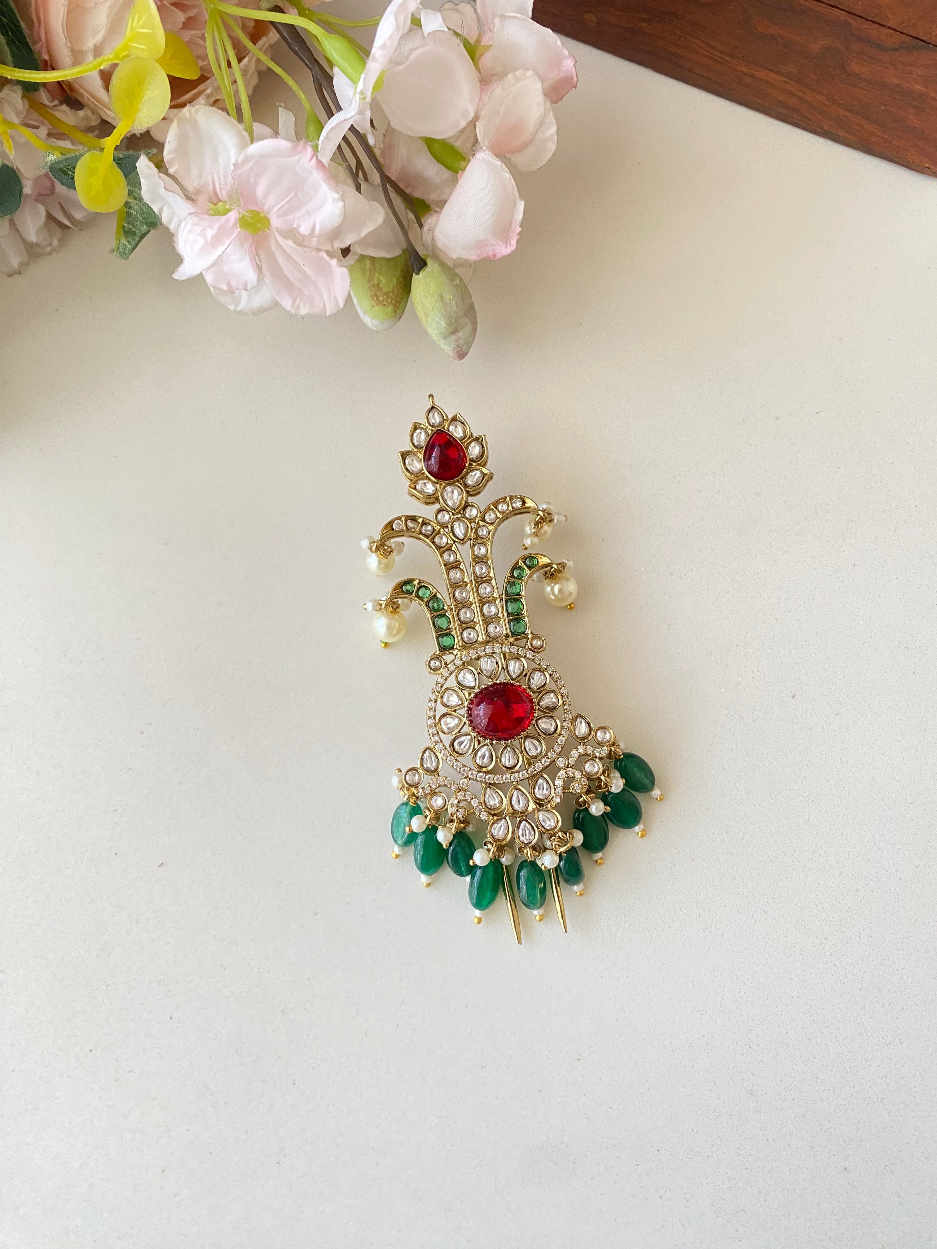 Men's moissanite Kilangi in green beads