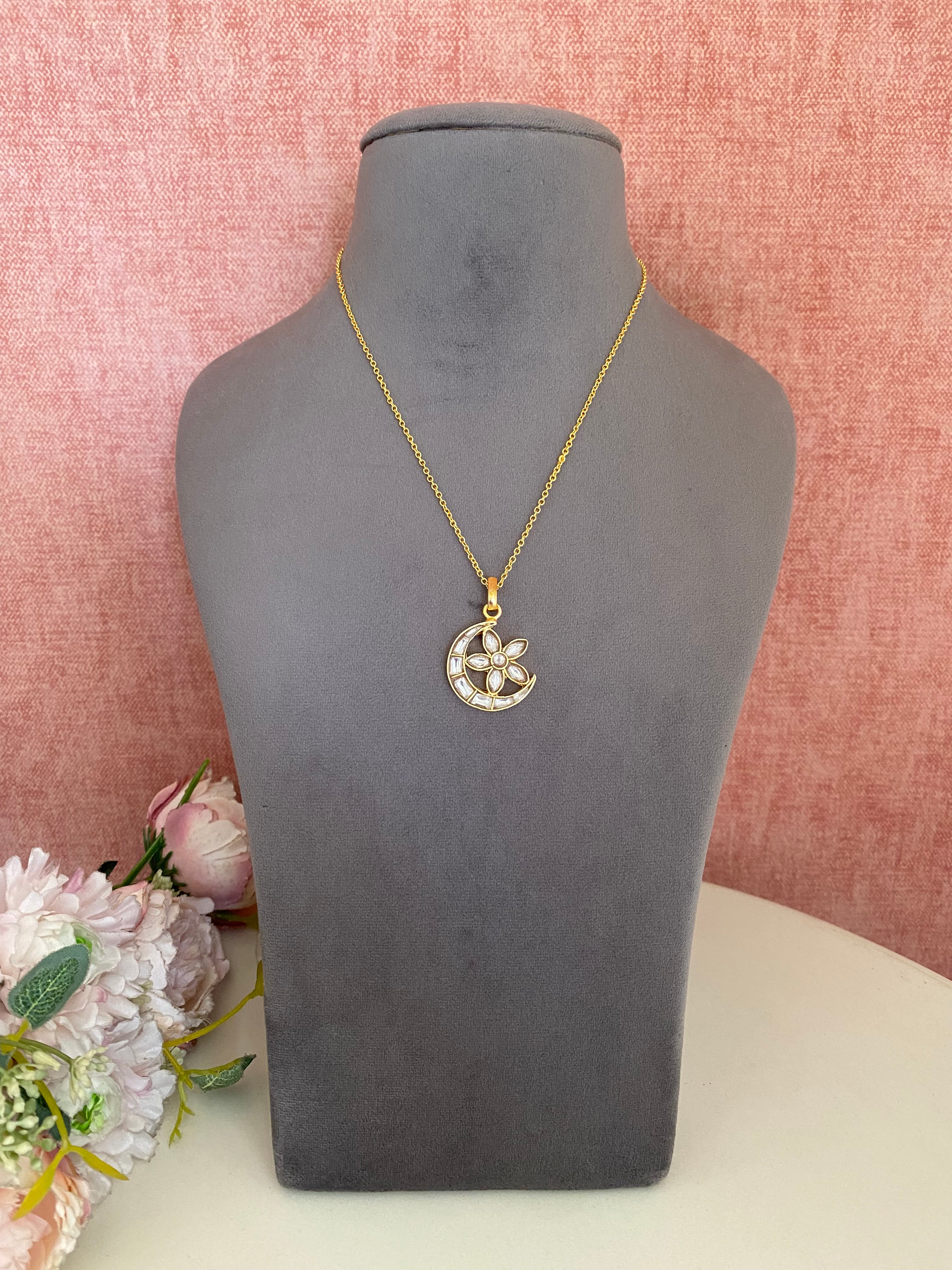 Gold Plated Kundan pendant