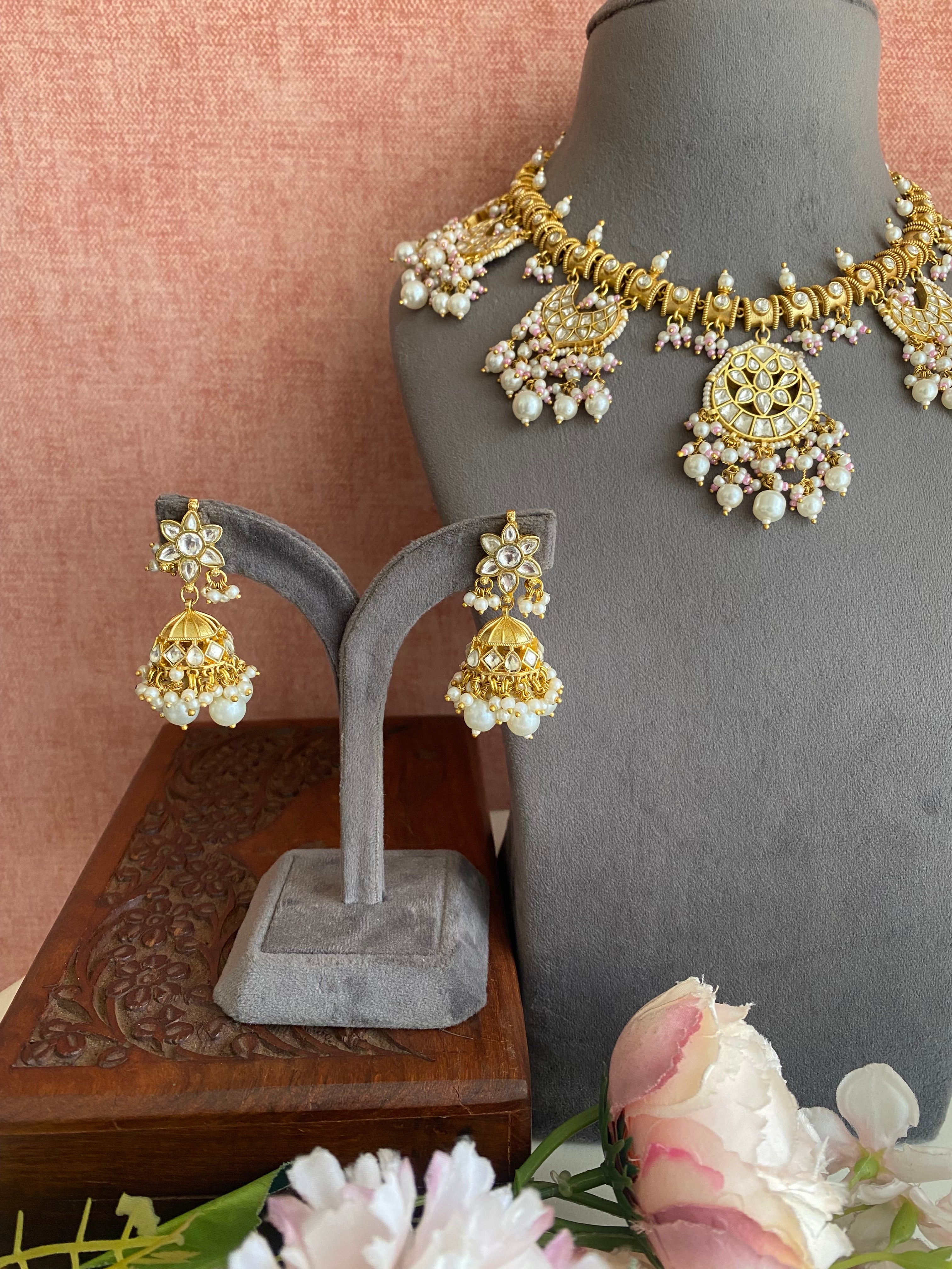 Gold plated Kundan necklace Set in pearl drops