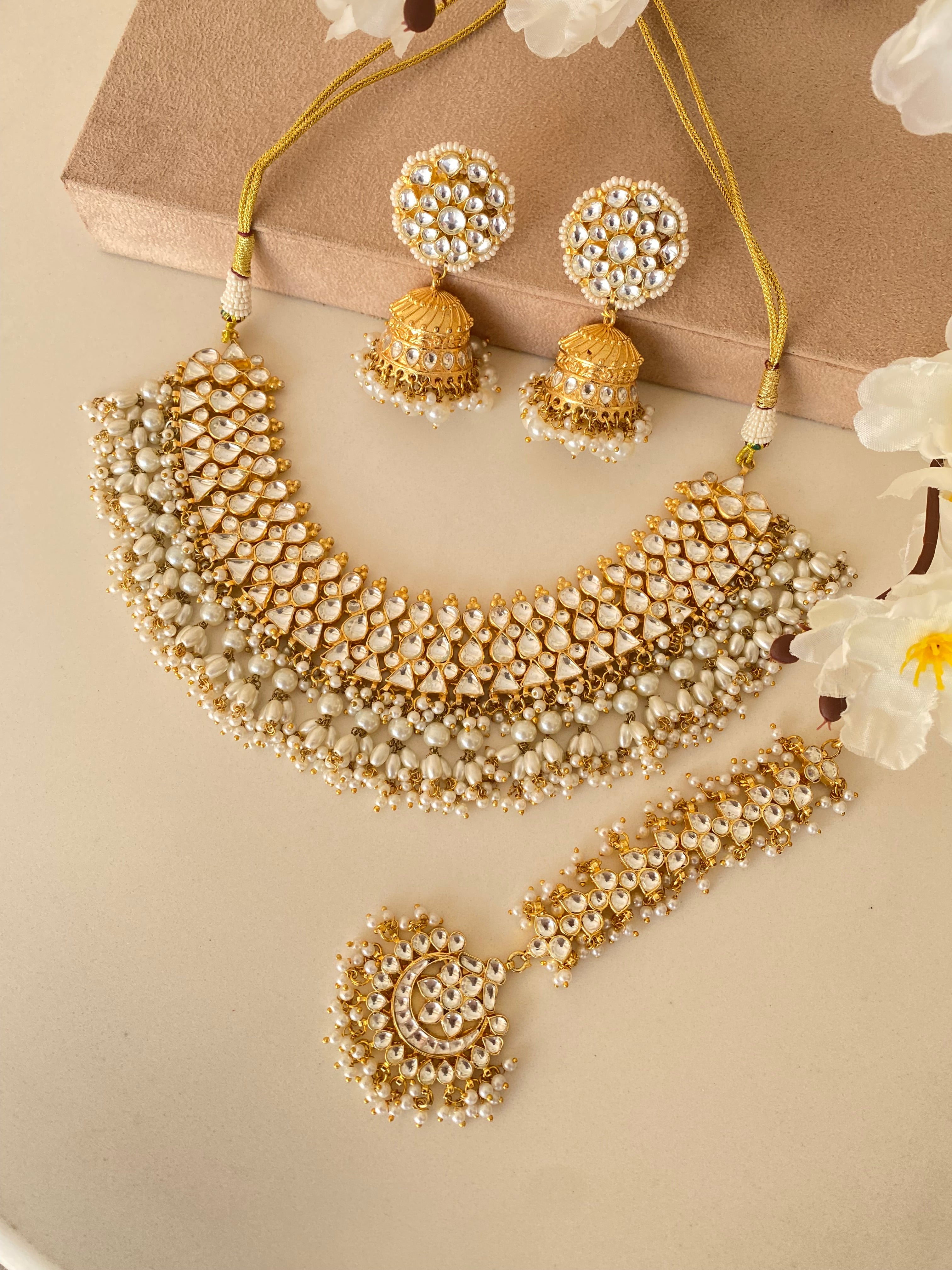 Gold plated Kundan Necklace Set