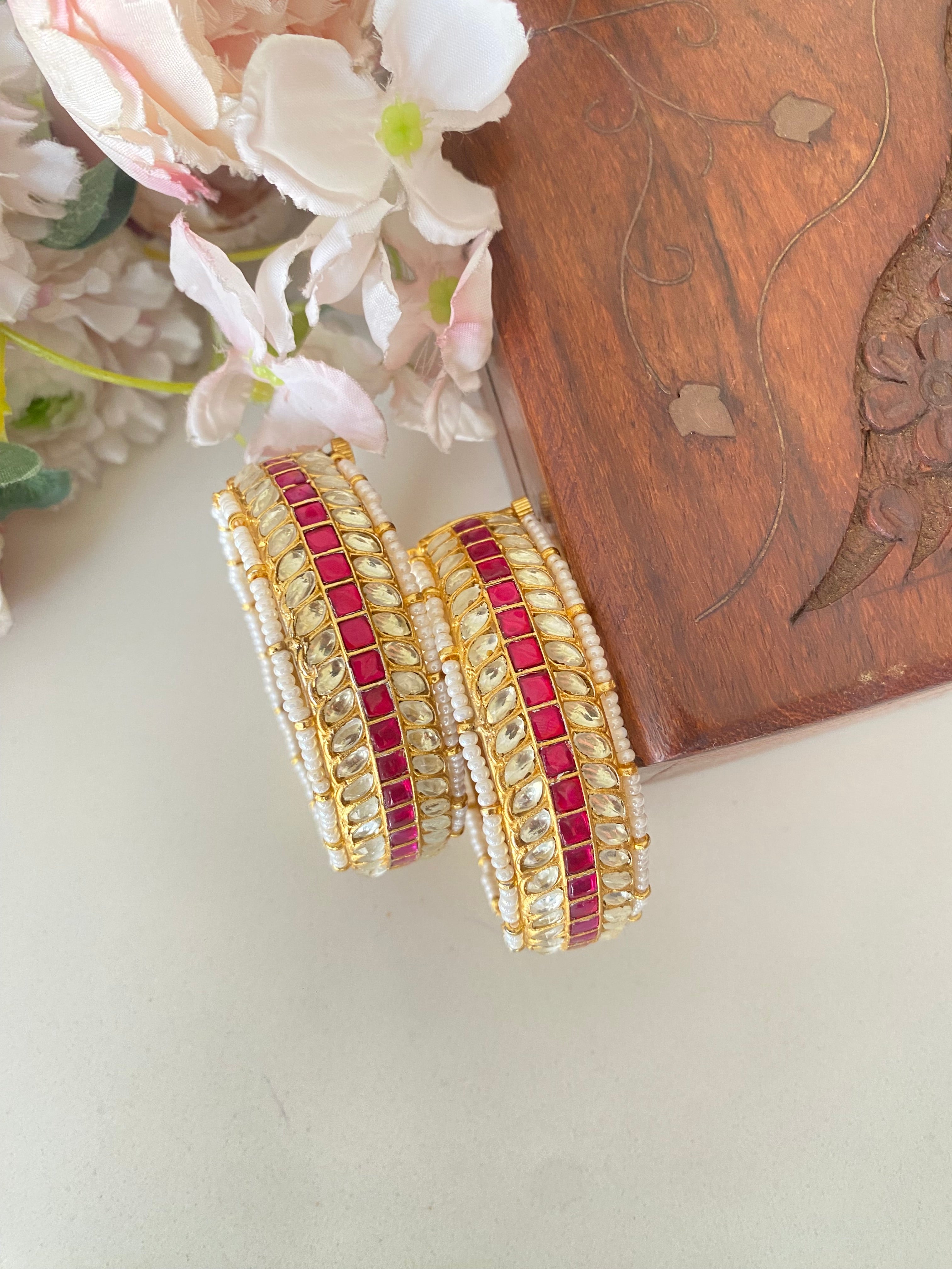Gold Plated pink kundan bangles