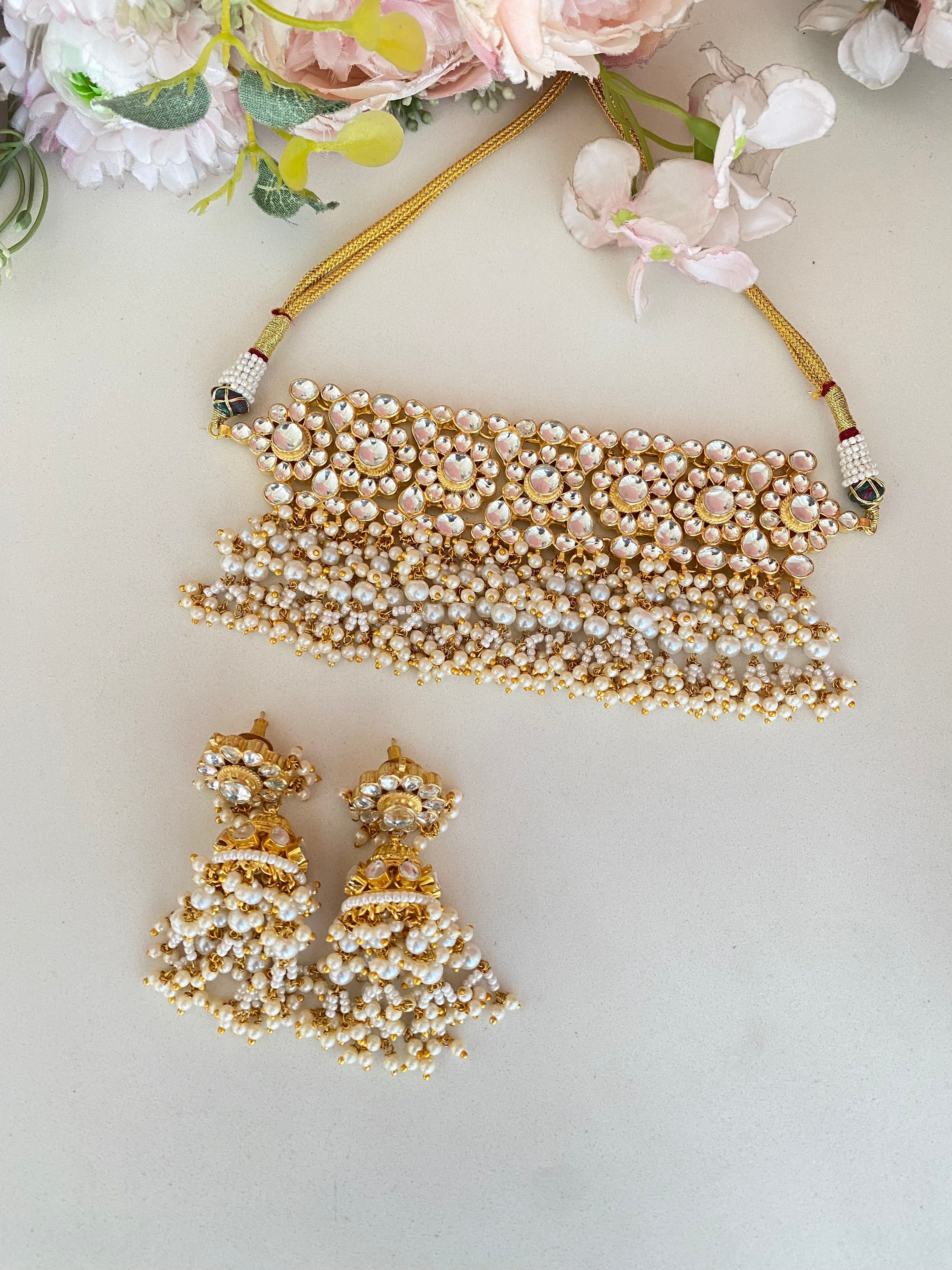 Gold plated Kundan choker Set