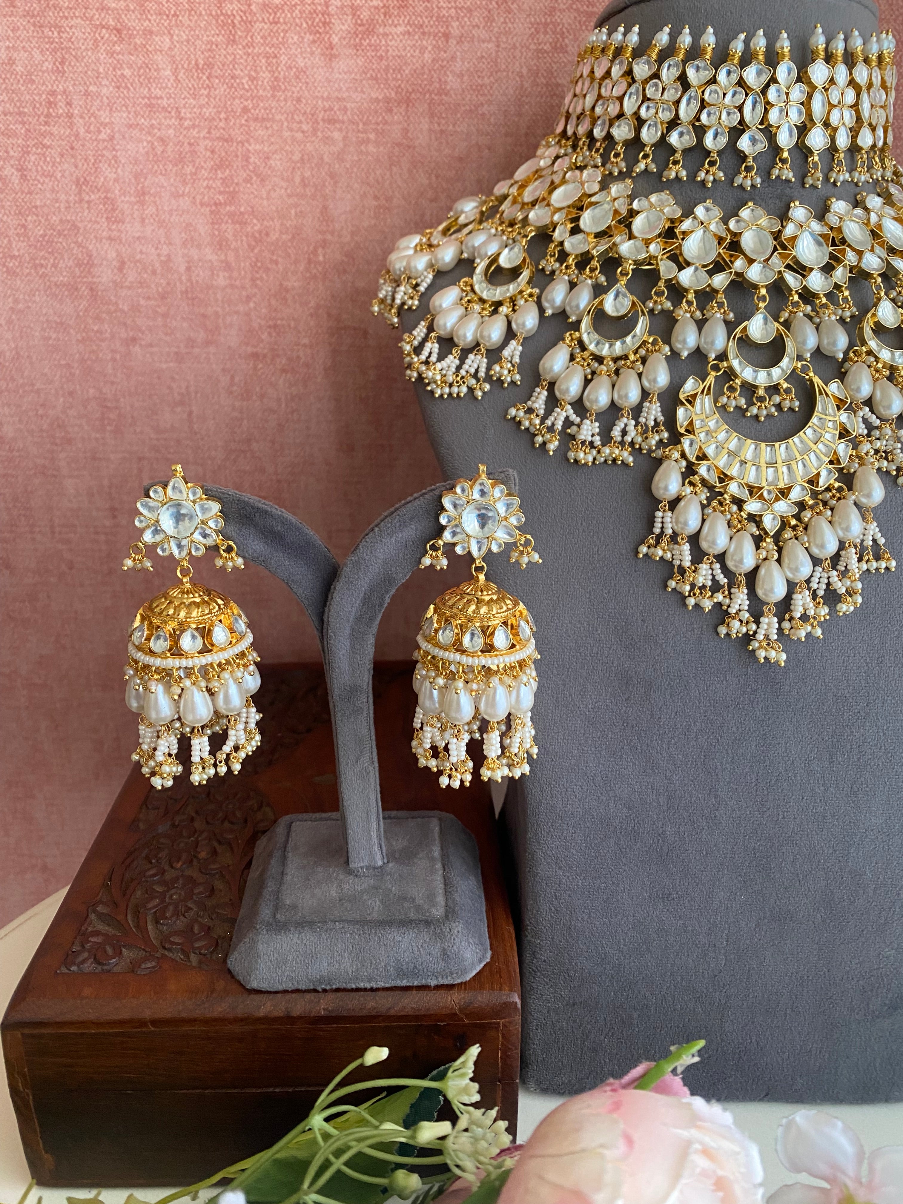 Gold plated Kundan Necklace Set