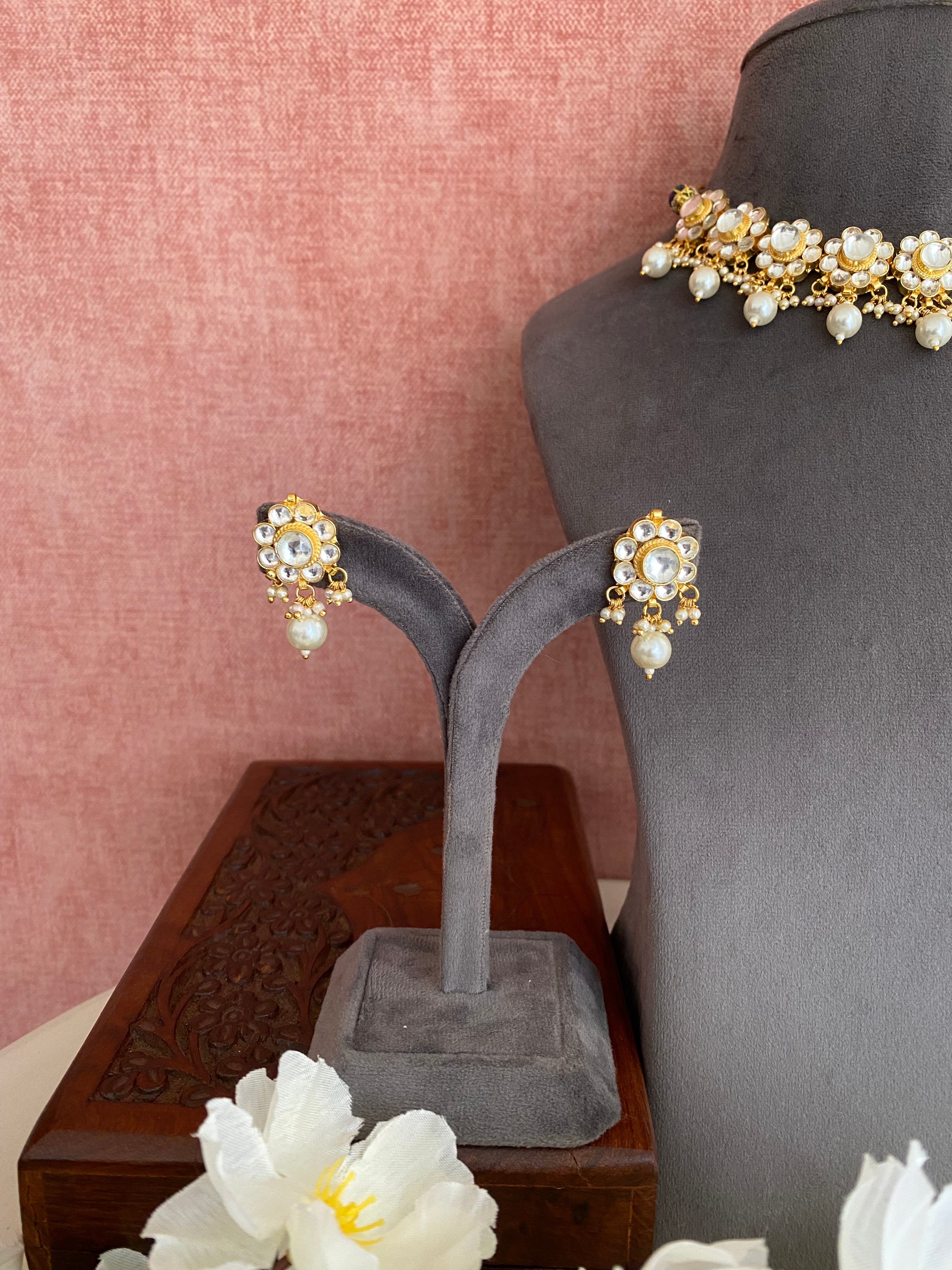 Kundan Choker Set in pearl drops