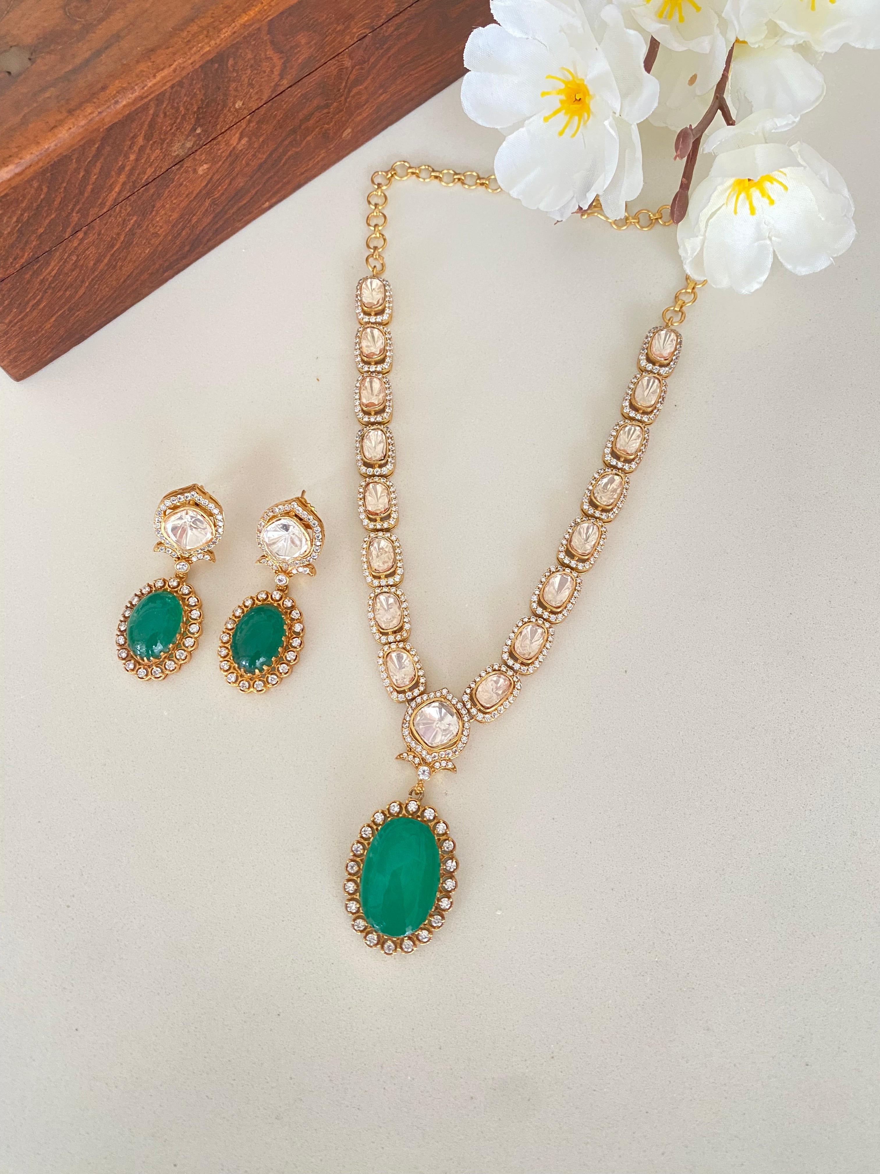 Moissanite Stone Green Necklace Set