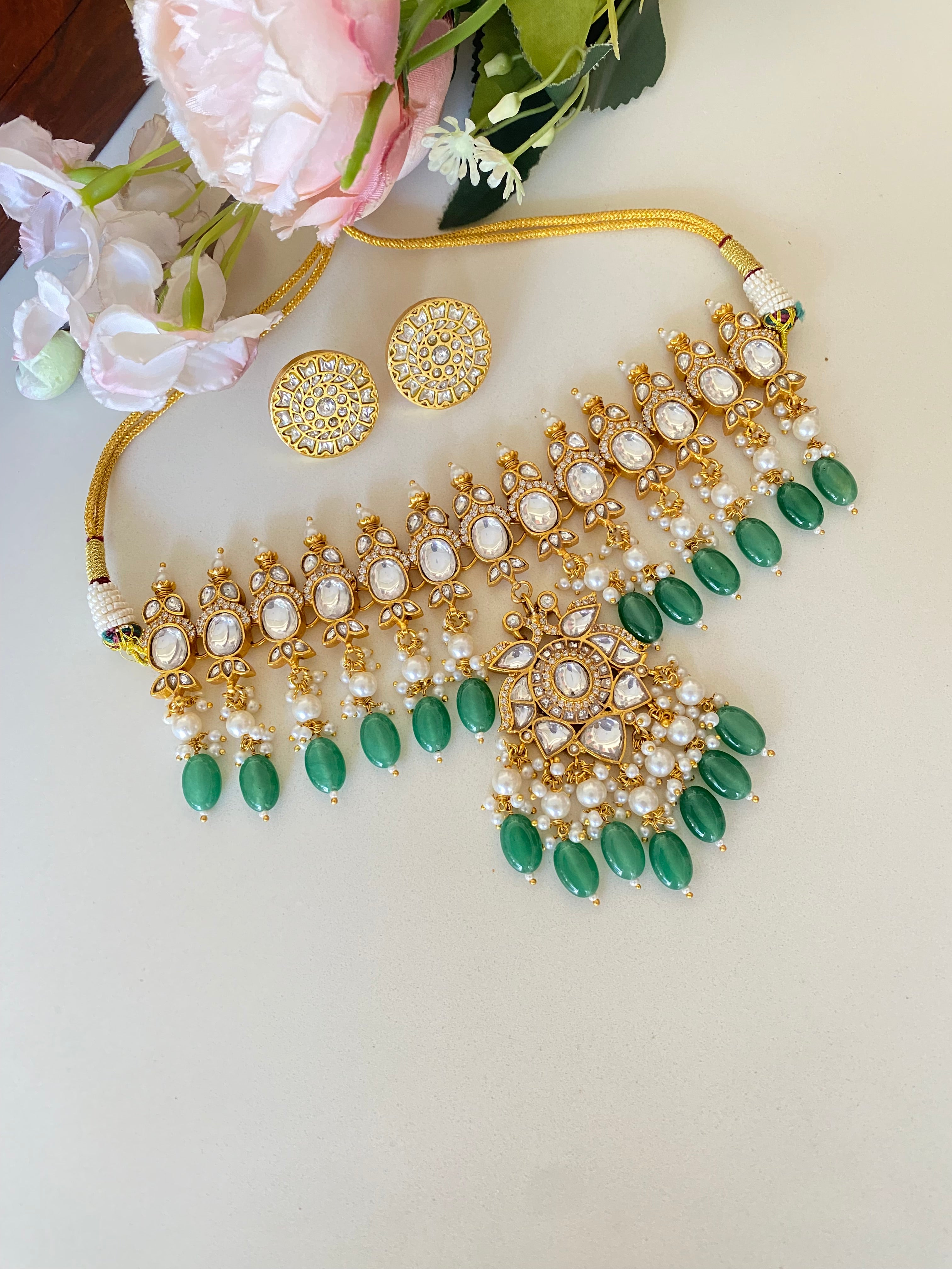 Gold plated Kundan choker Set