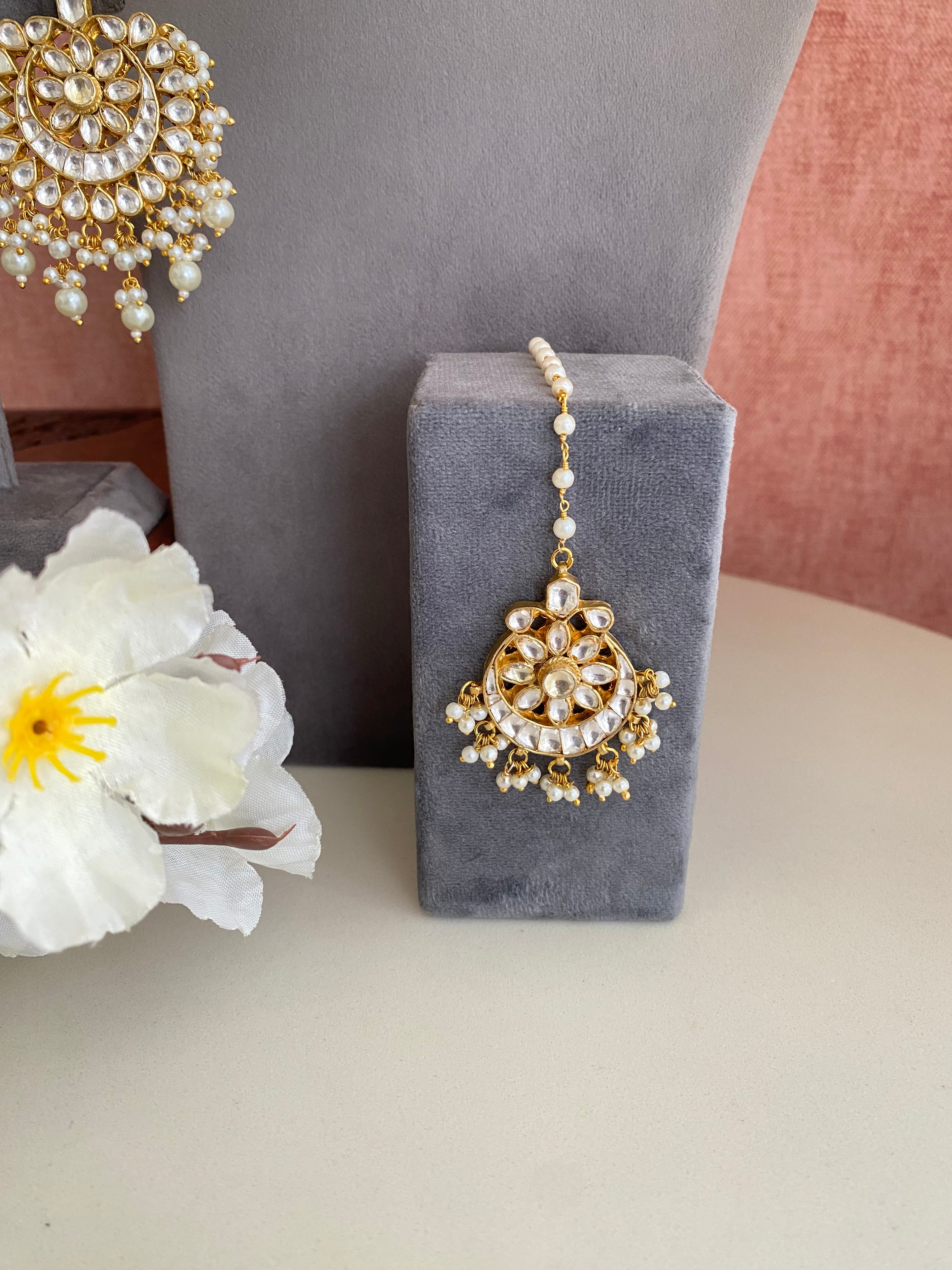 Gold plated Kundan Necklace Set