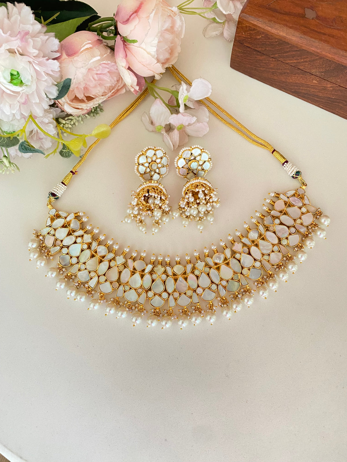 Mother Of Pearl Necklace Set