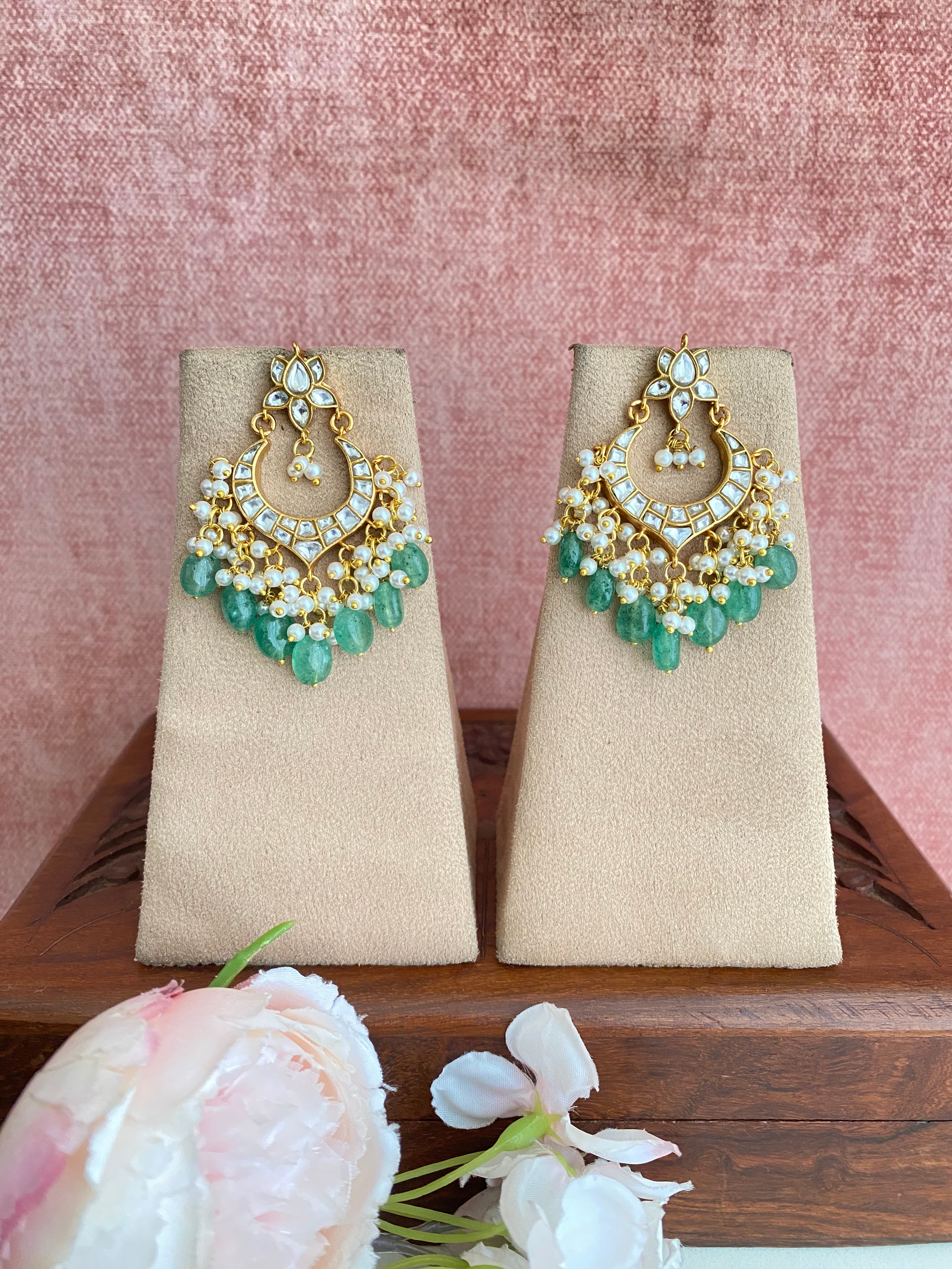 Kundan chandbaali in green drops