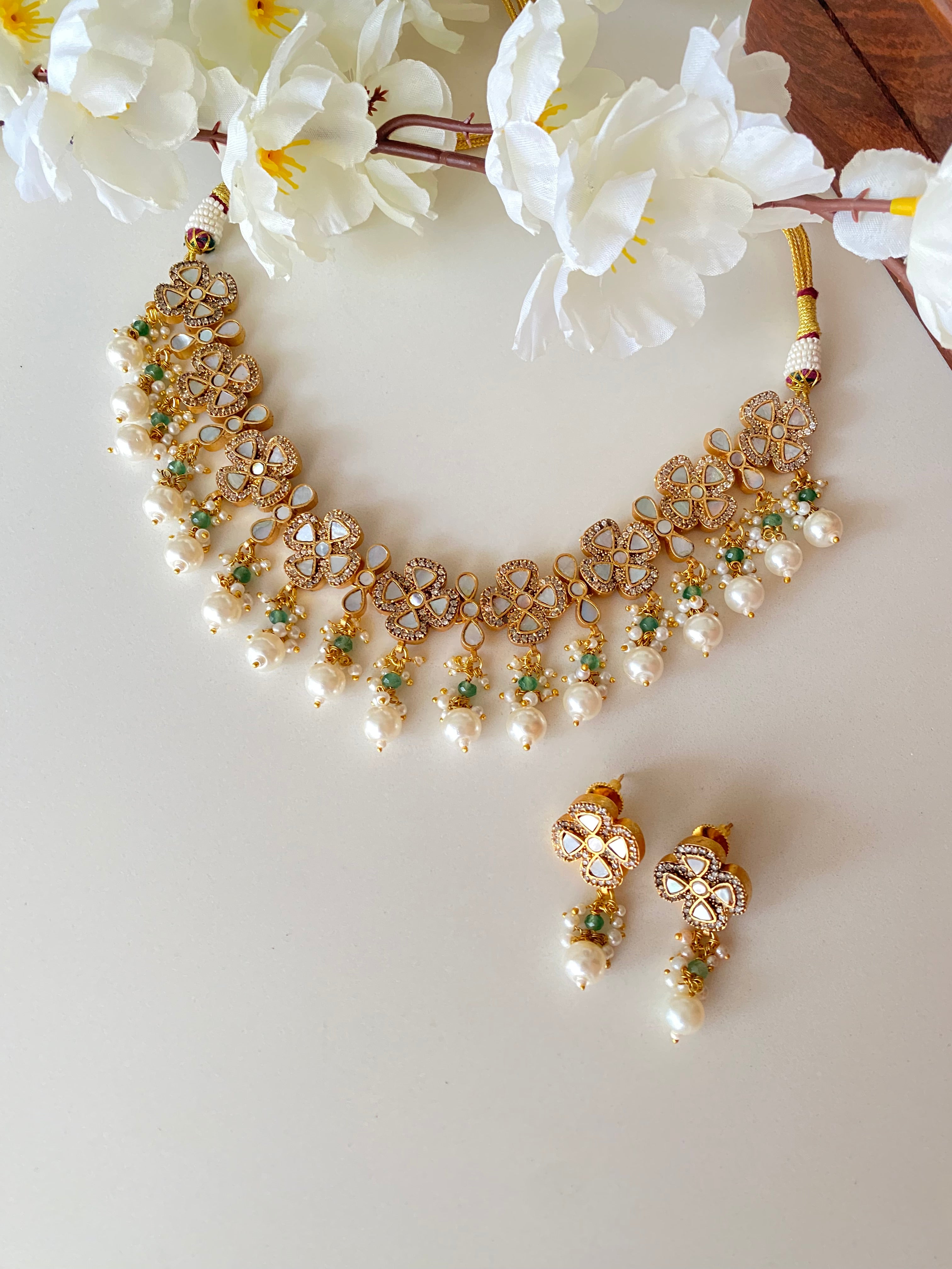 Mother of pearl Necklace Set
