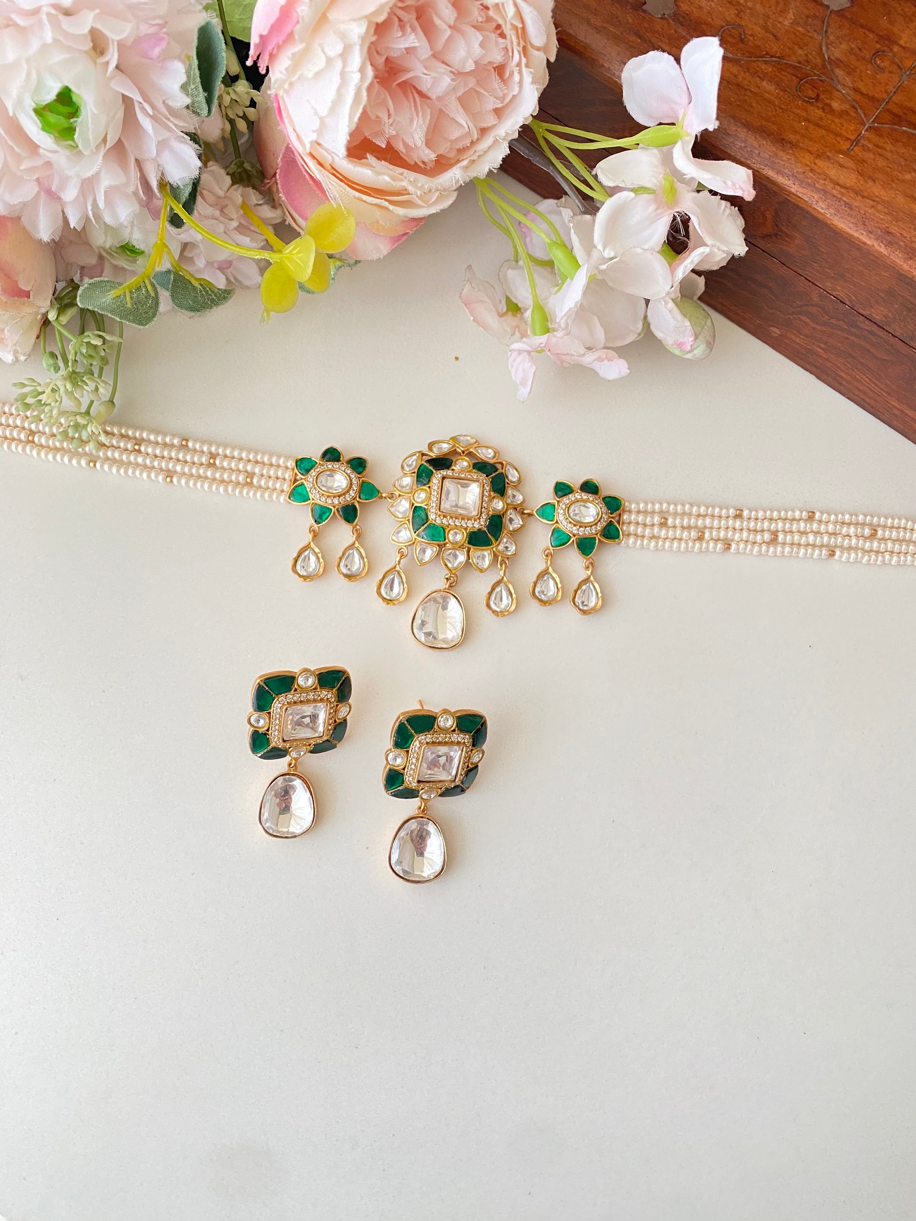 Moissanite choker set